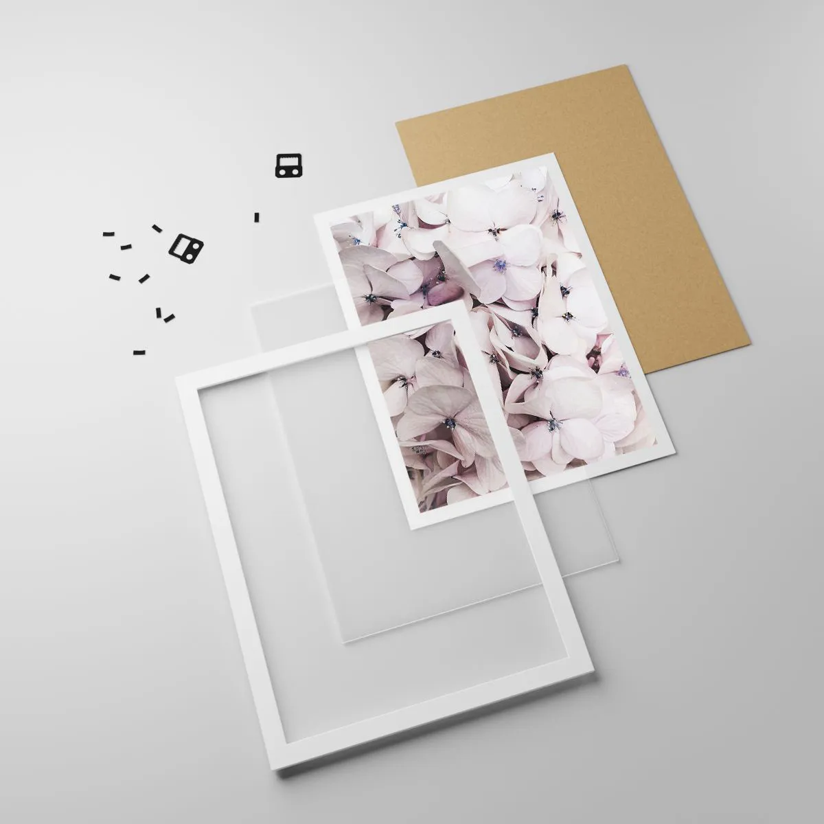 Poster in einem weißen Rahmen - In einer Blumenflut - 50x70 cm