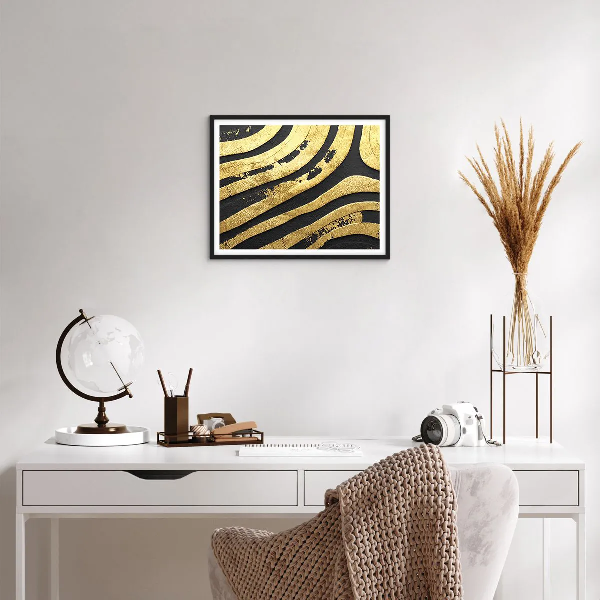 Plakat i sort ramme - Alt flyder - 50x40 cm