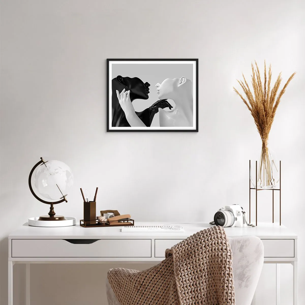 Affiche dans un cadre noir - Poster - Attraction - désir - 50x40 cm