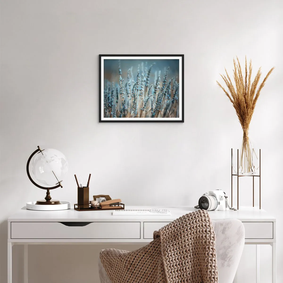 Poster in einem schwarzem Rahmen - Duftendes Kornfeld - 50x40 cm