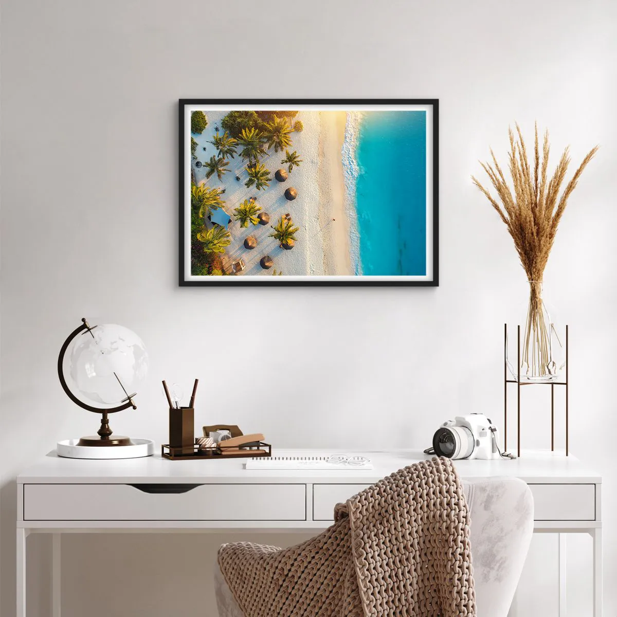 Plakat i sort ramme - Velkommen til paradis - 70x50 cm