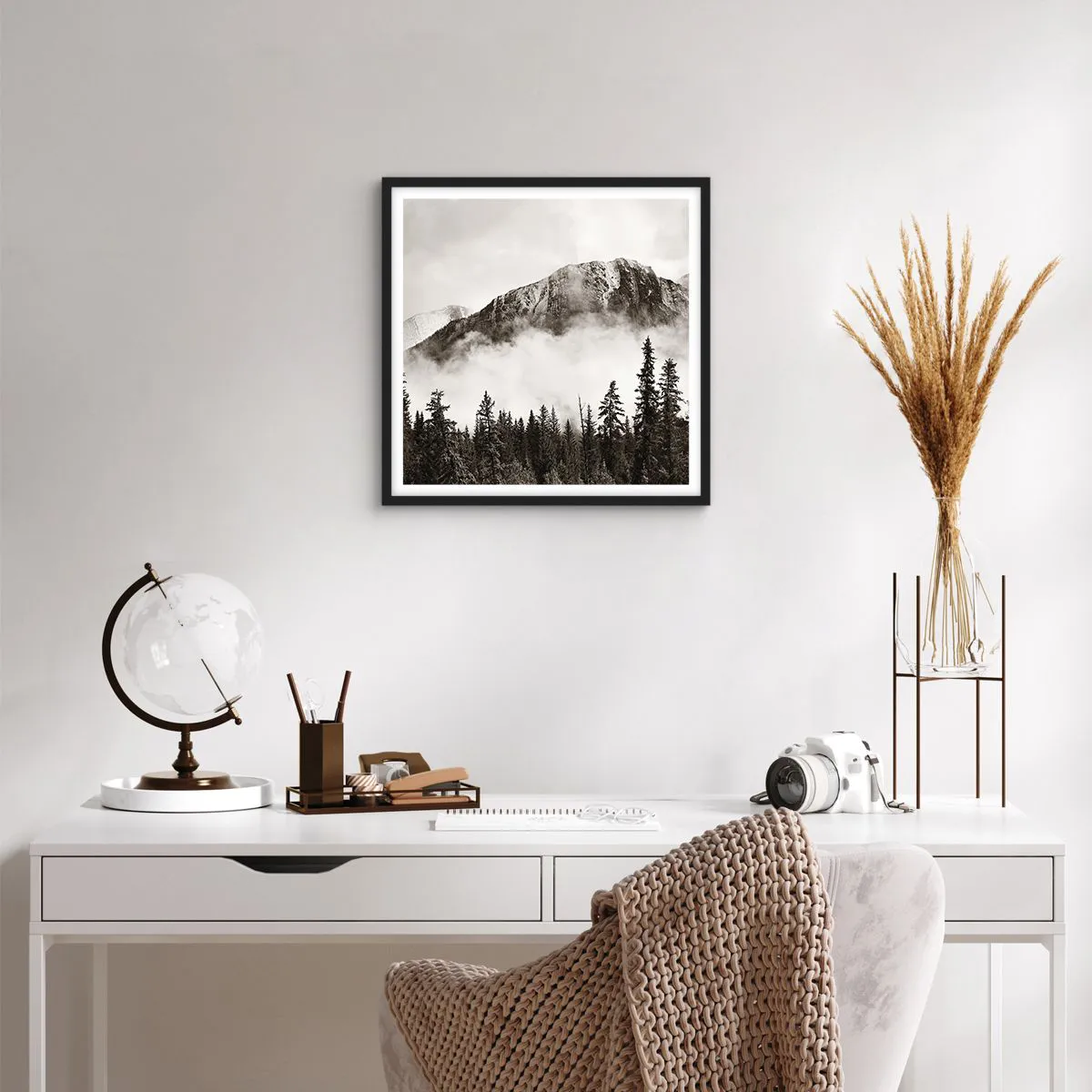 Póster en marco negro - Gobernante de granito - 40x40 cm