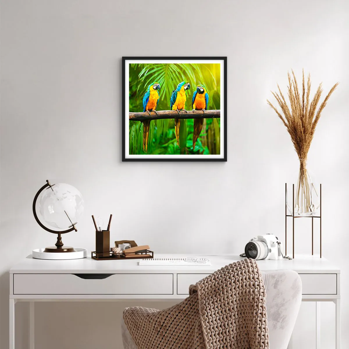 Affiche dans un cadre noir - Poster - Et avez-vous entendu qu'elle ...? - 50x50 cm