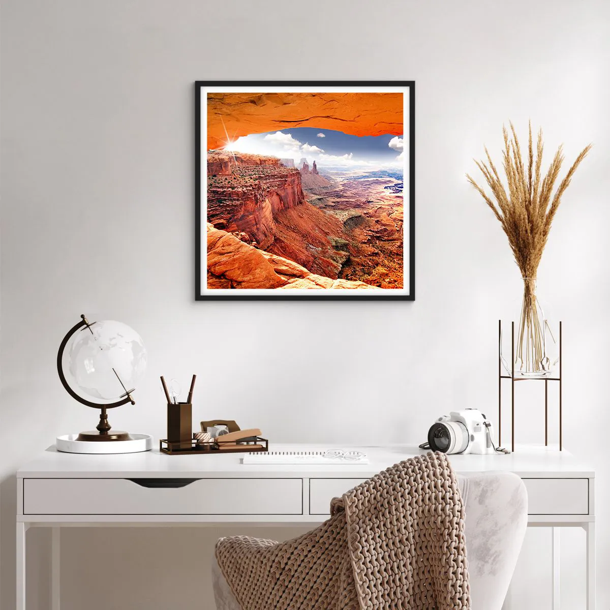 Poster in een zwarte lijst - Door de natuur zelf gebeeldhouwd - 60x60 cm