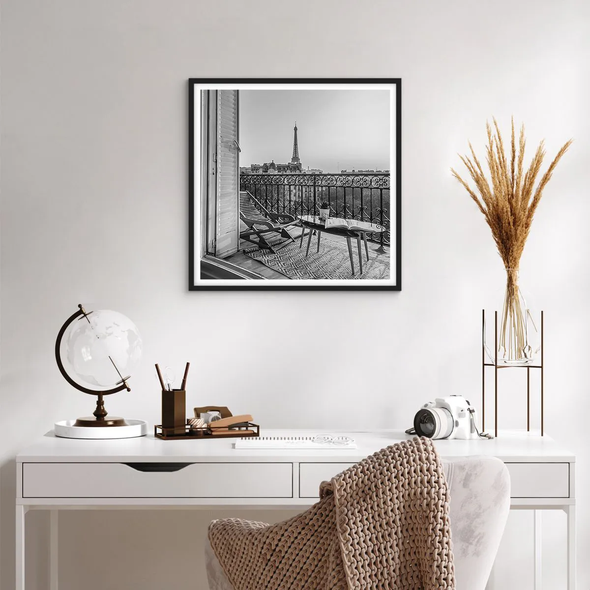 Affiche dans un cadre noir - Poster - Après-midi parisien - 60x60 cm