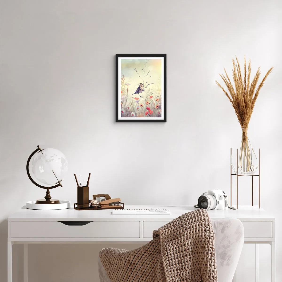 Poster in een zwarte lijst - Vogelportret met een weiland op de achtergrond - 30x40 cm