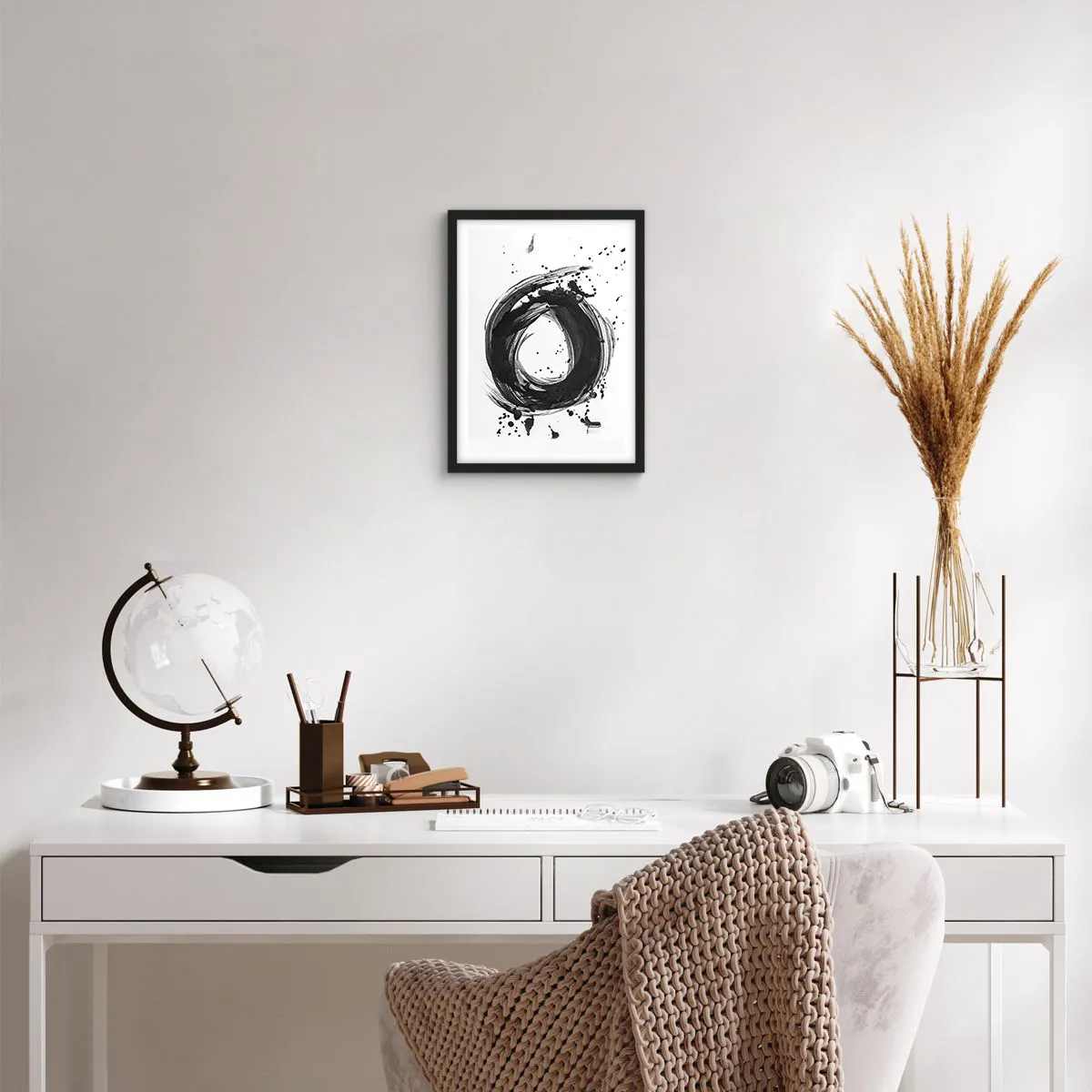 Affiche dans un cadre noir - Poster - Le tourbillon de la création - 30x40 cm