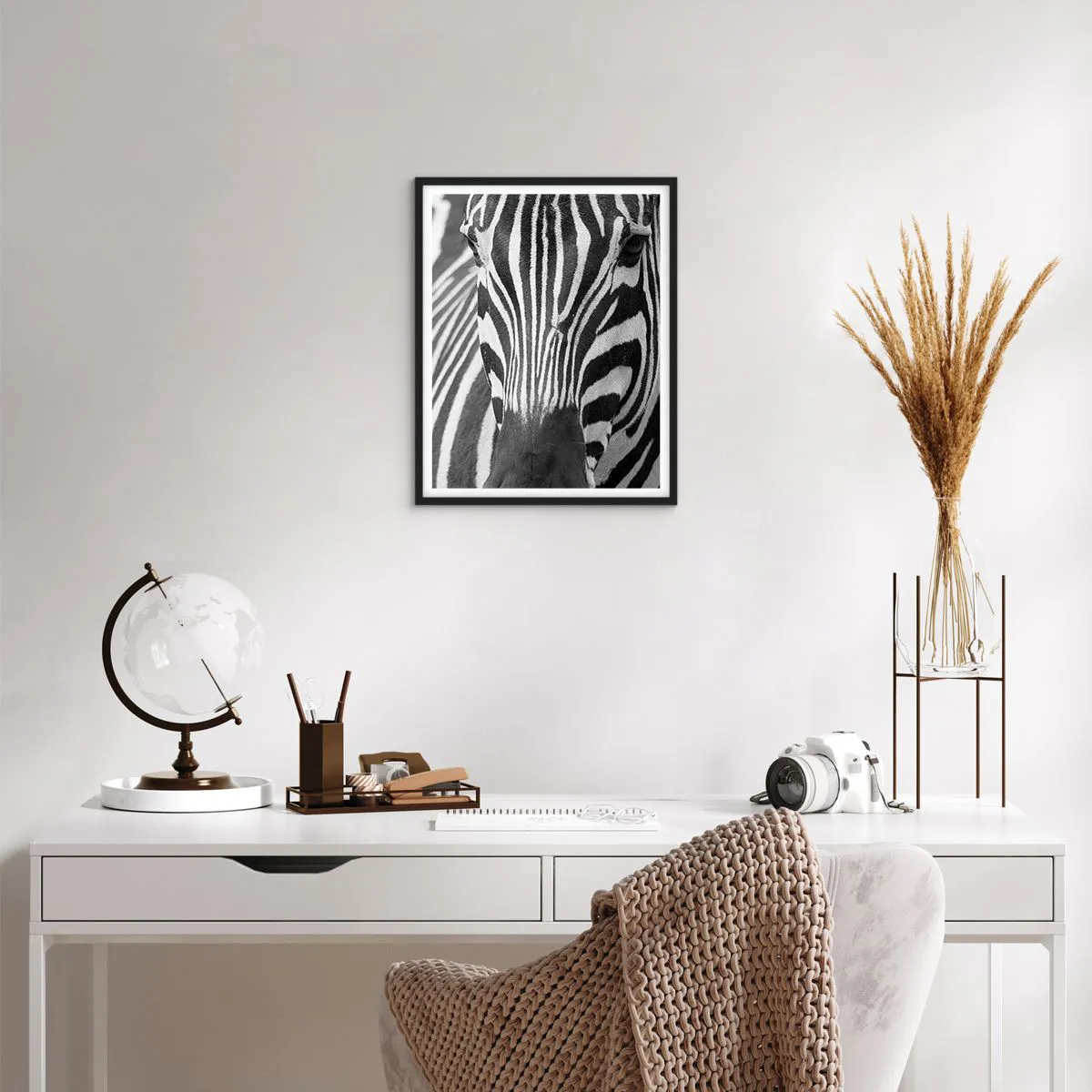 Affiche dans un cadre noir - Poster - Le monde est noir et blanc - 40x50 cm