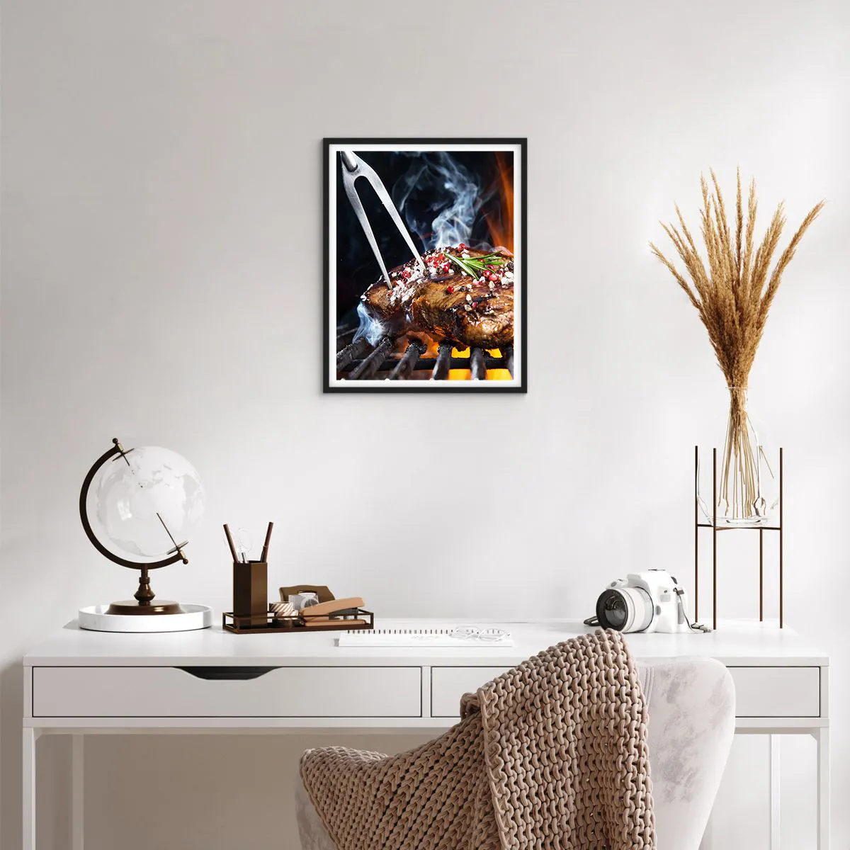 Plakat i sort ramme - Saftig og velduftende - 40x50 cm