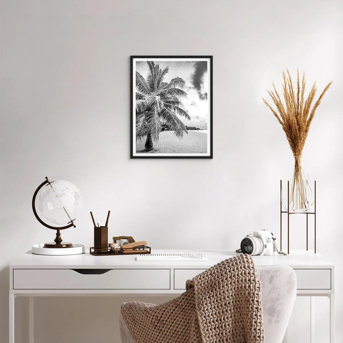 Affisch i svart ram - När du längtar efter ensamheten... - 40x50 cm