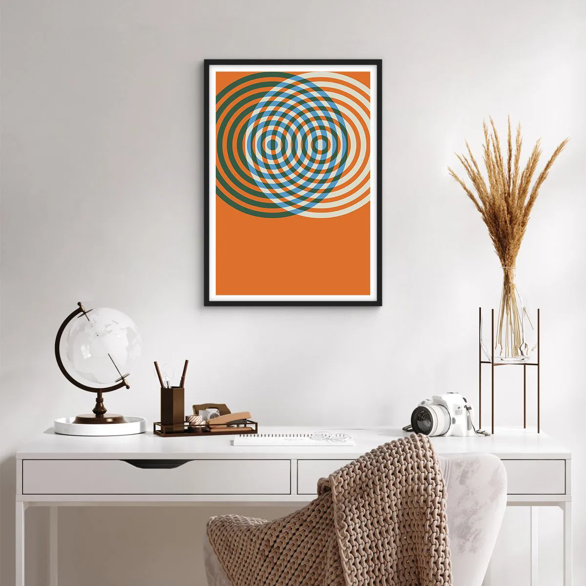 Pôster com moldura preta - Círculos concêntricos coloridos em um fundo laranja - 50x70cm - Variação circular abstrata - Decoração de parede moderna para a sala de estar e quarto ARTTOR