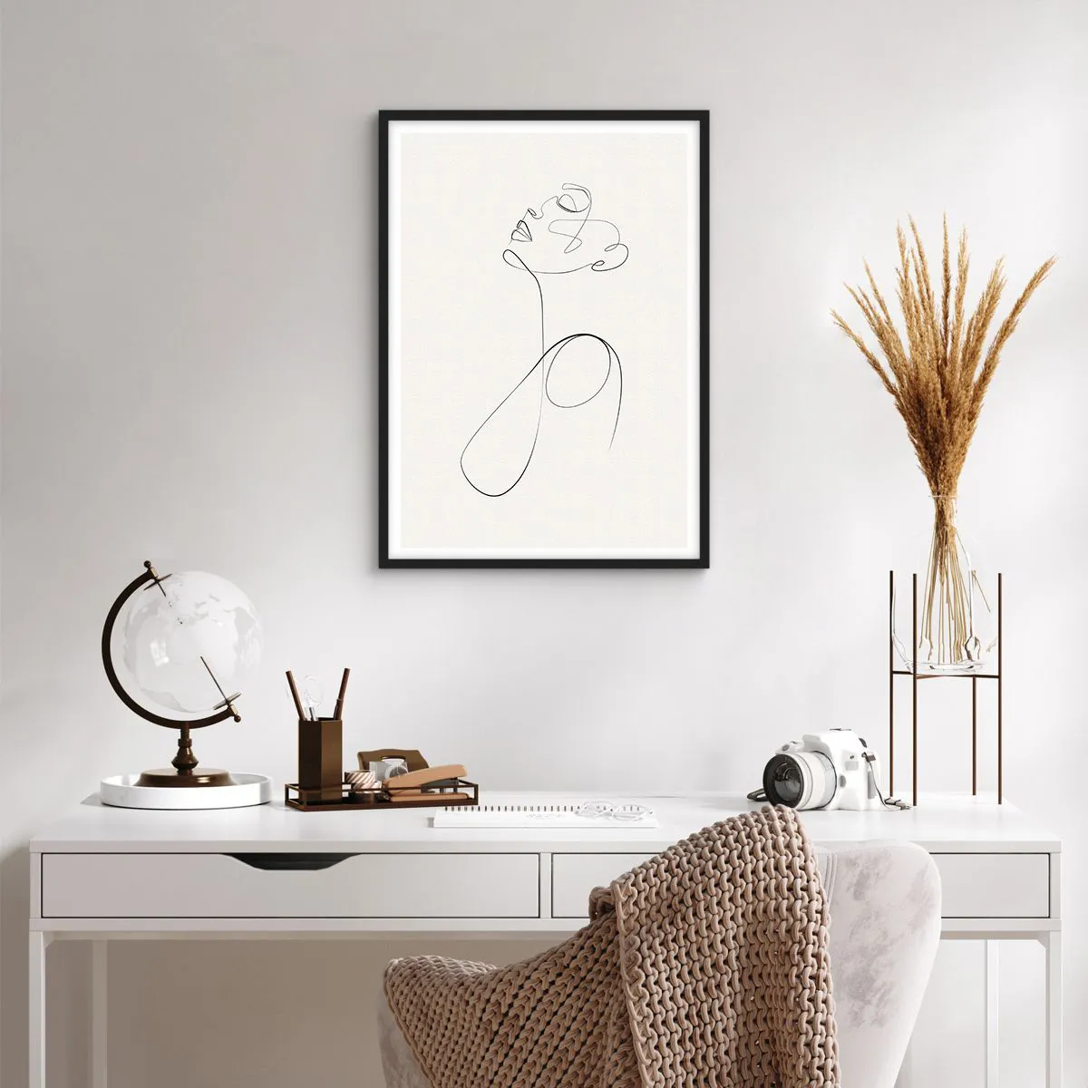 Póster en marco negro - Una línea minimalista que crea la silueta de una mujer. - 50x70cm - En el bucle de los sueños - Decoración de pared moderna para salón y dormitorio ARTTOR
