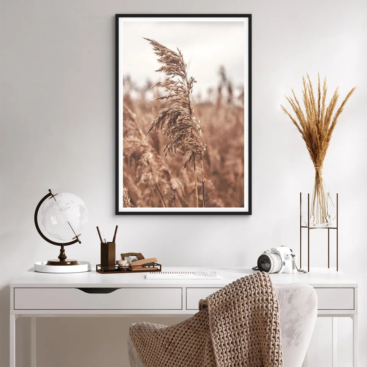 Affiche dans un cadre noir - Poster - C'est déjà l'automne dans les champs - 61x91 cm