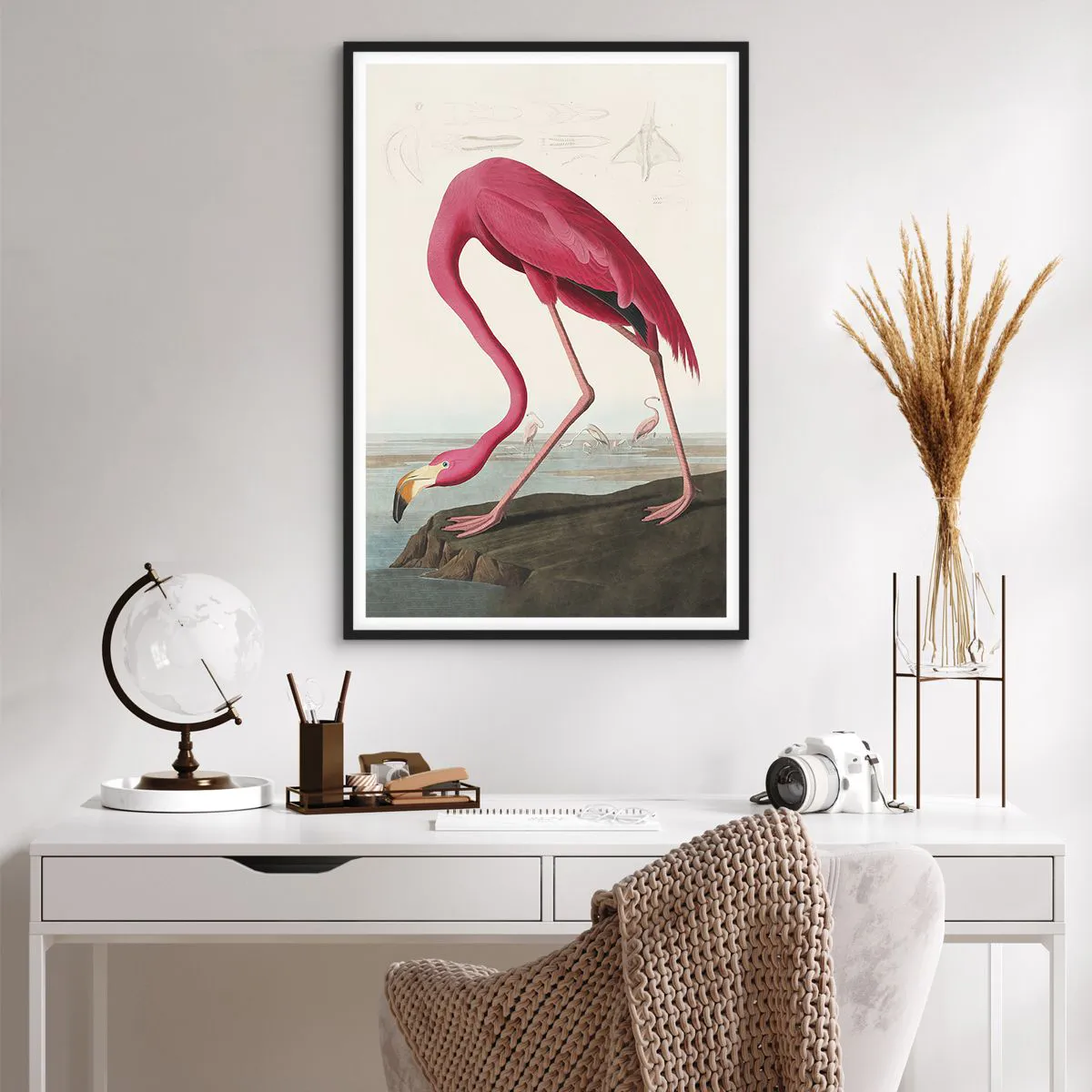 Affisch i svart ram - Underlig varelse - 61x91 cm