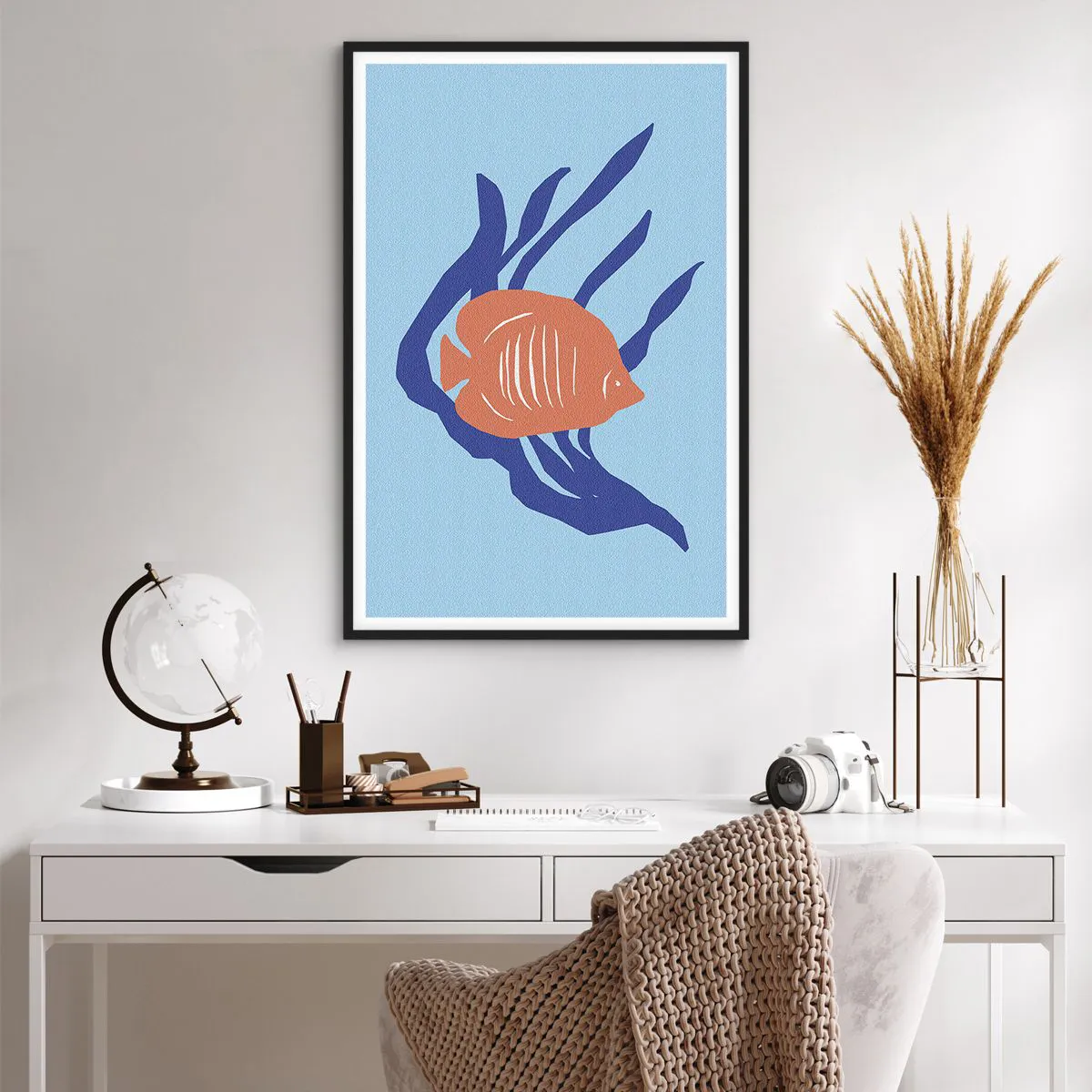 Poster in einem schwarzem Rahmen - Bewohnerin von Korallengewässern - 61x91 cm