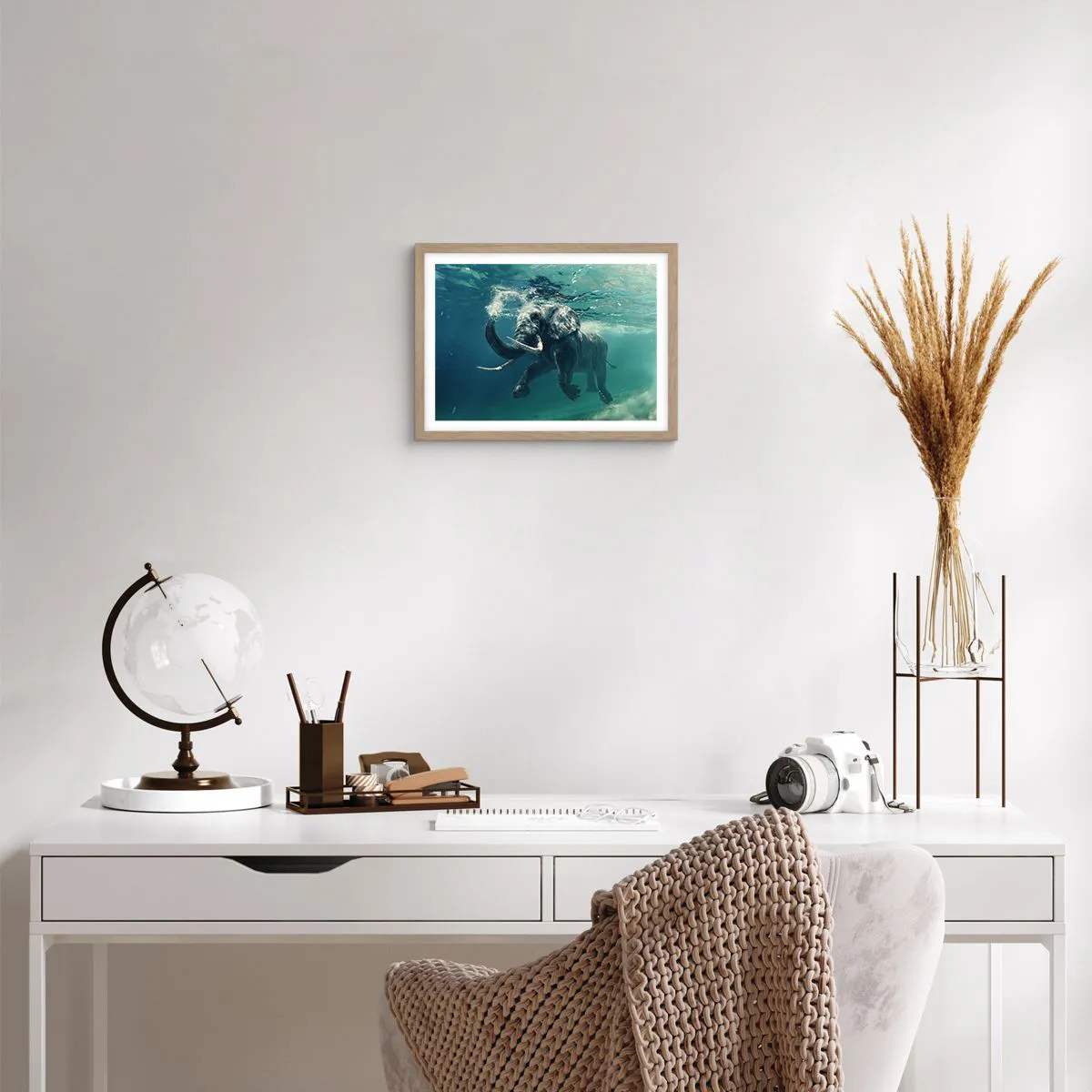 Poster in light oak frame - Everyone Likes to Swim - 40x30 cm