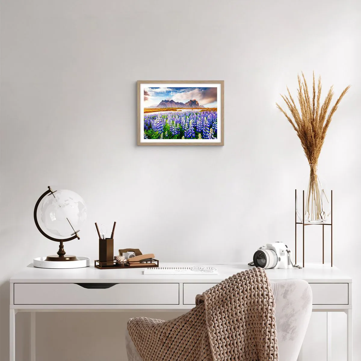 Poster in light oak frame - Strength and Severity next to Sweetness - 40x30 cm