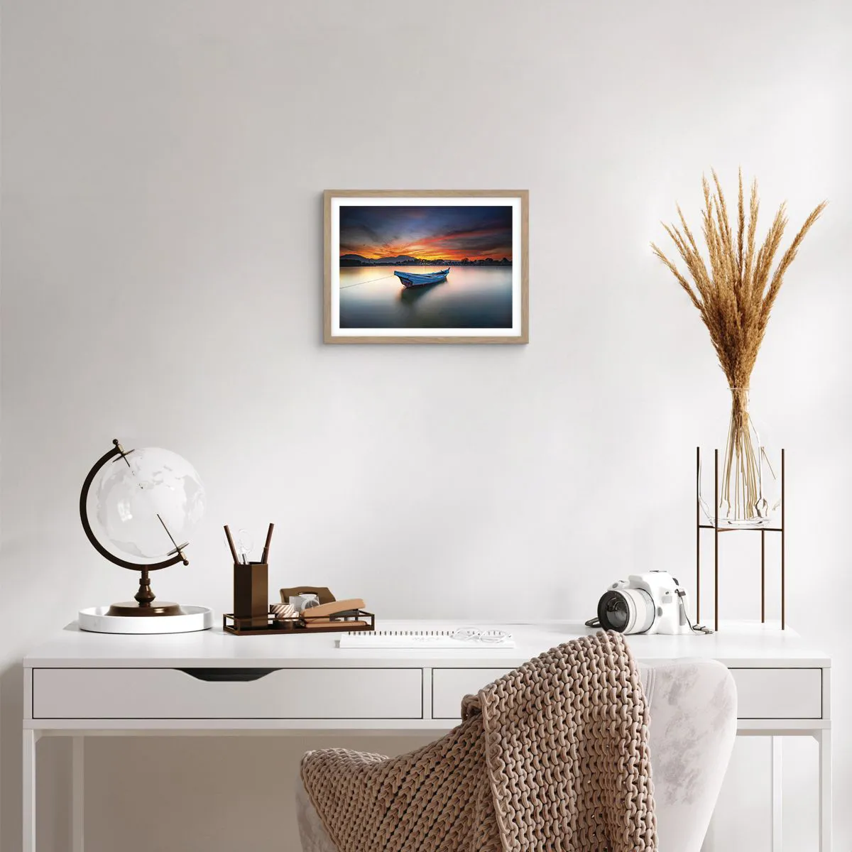 Poster in light oak frame - Here Comes a Good Night - 40x30 cm