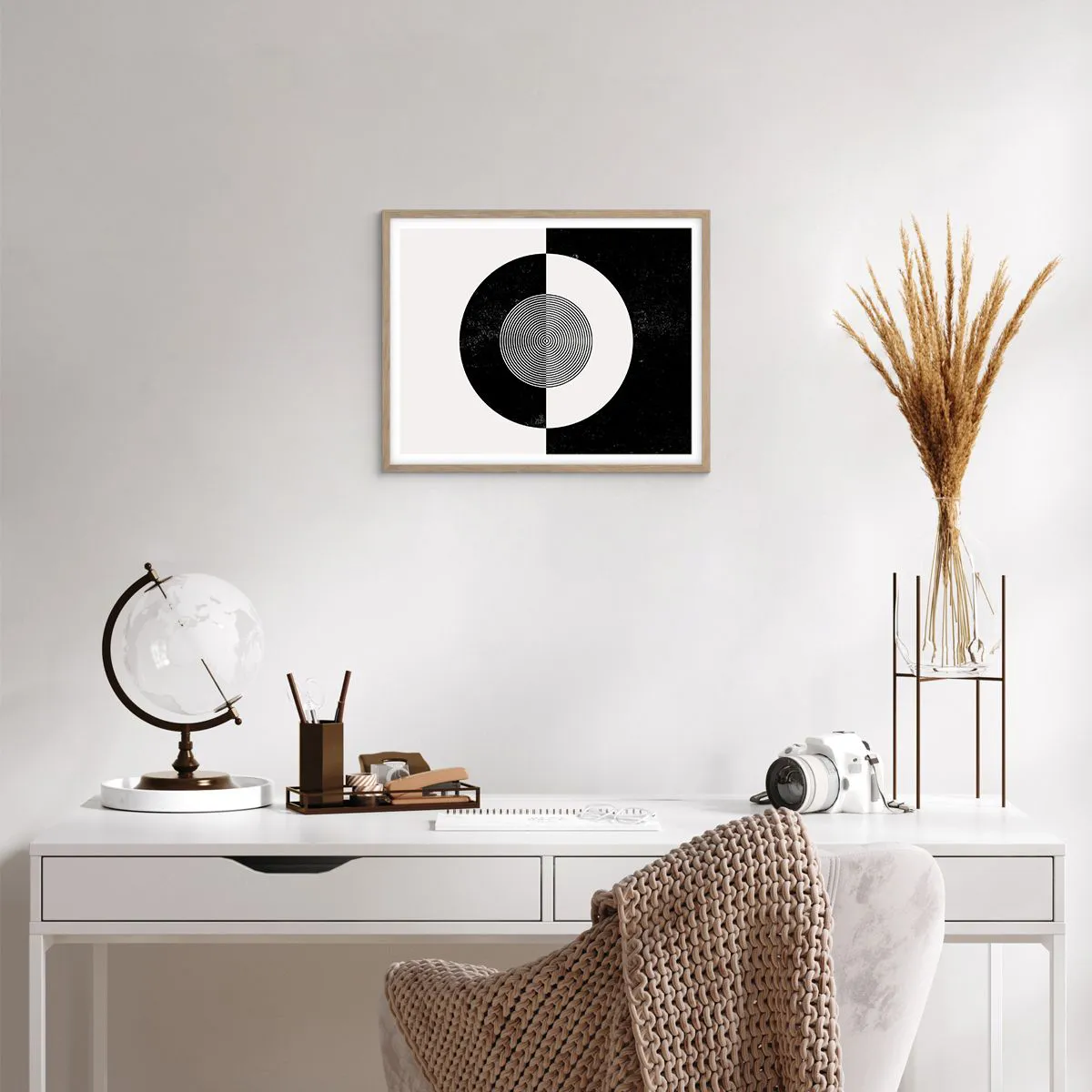 Affisch i ram av ljusek - Harmoni i svart och vitt - 50x40 cm