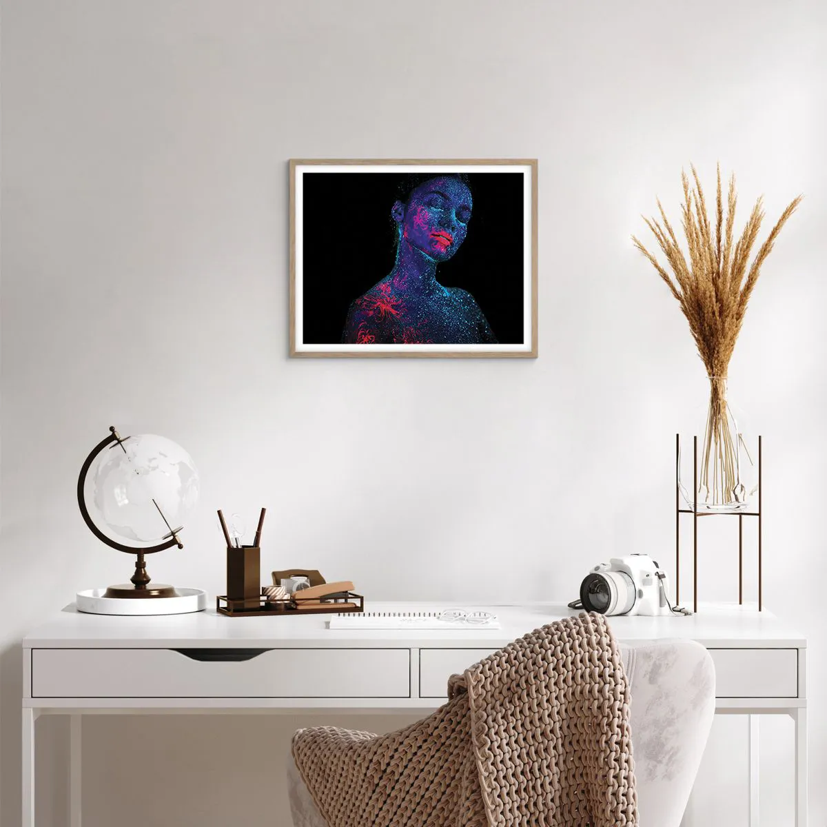 Een poster in een licht eiken lijst - in sterrenstof - 50x40 cm