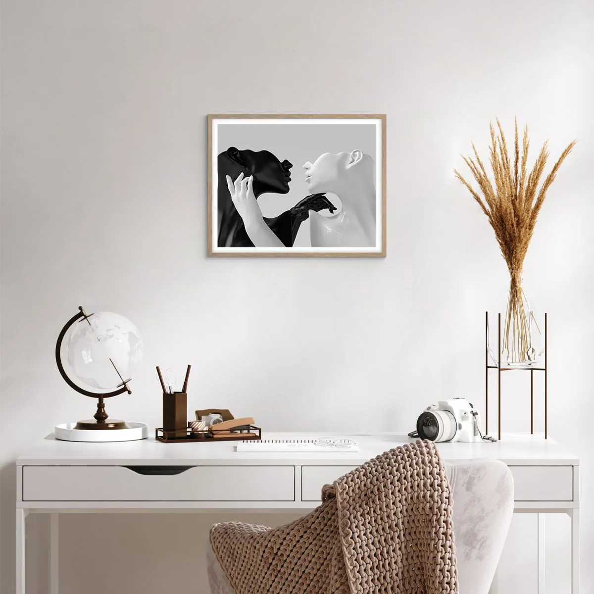 Affiche dans un chêne clair - Poster - Attraction - désir - 50x40 cm