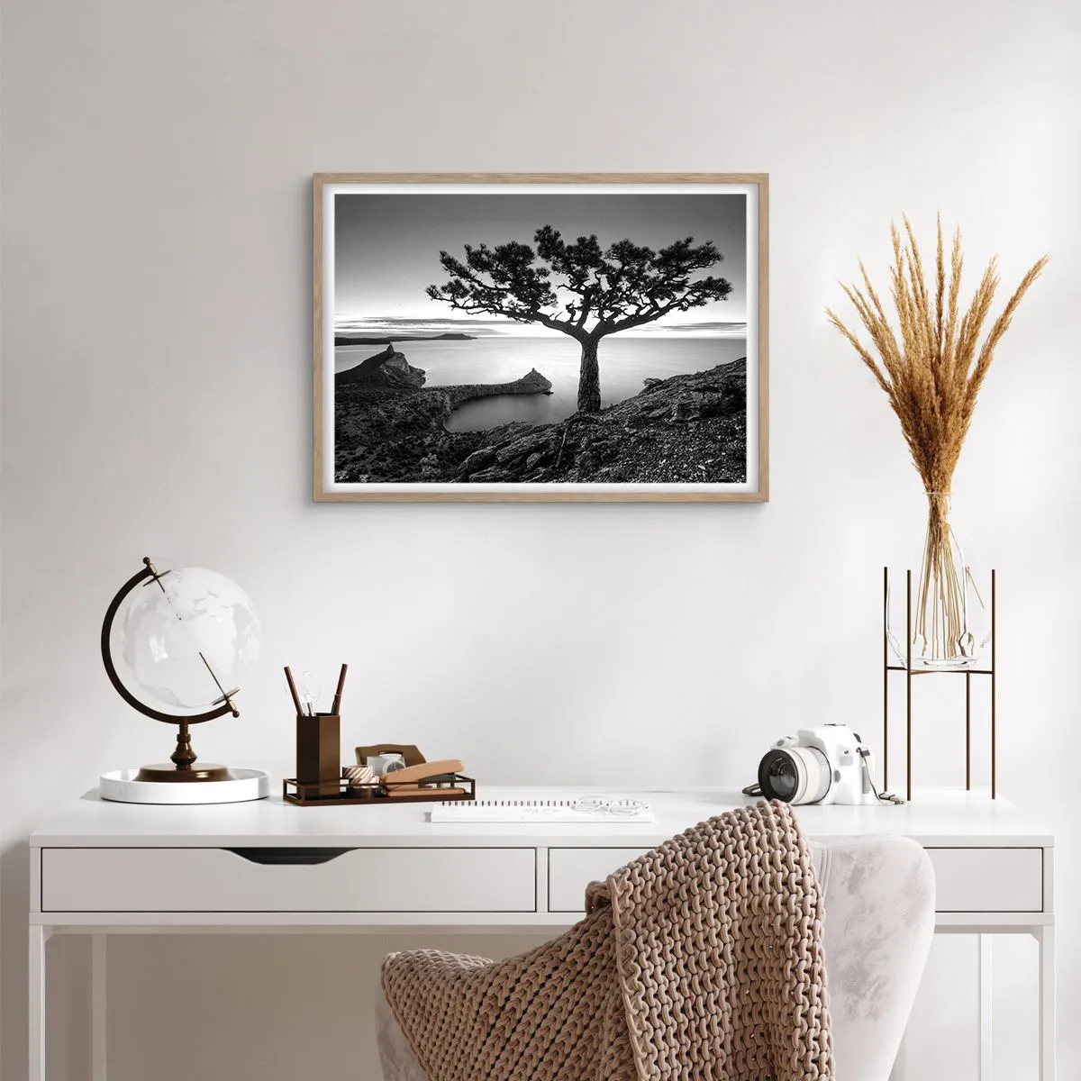 Póster en marco roble claro - Calma hasta el horizonte - 70x50 cm