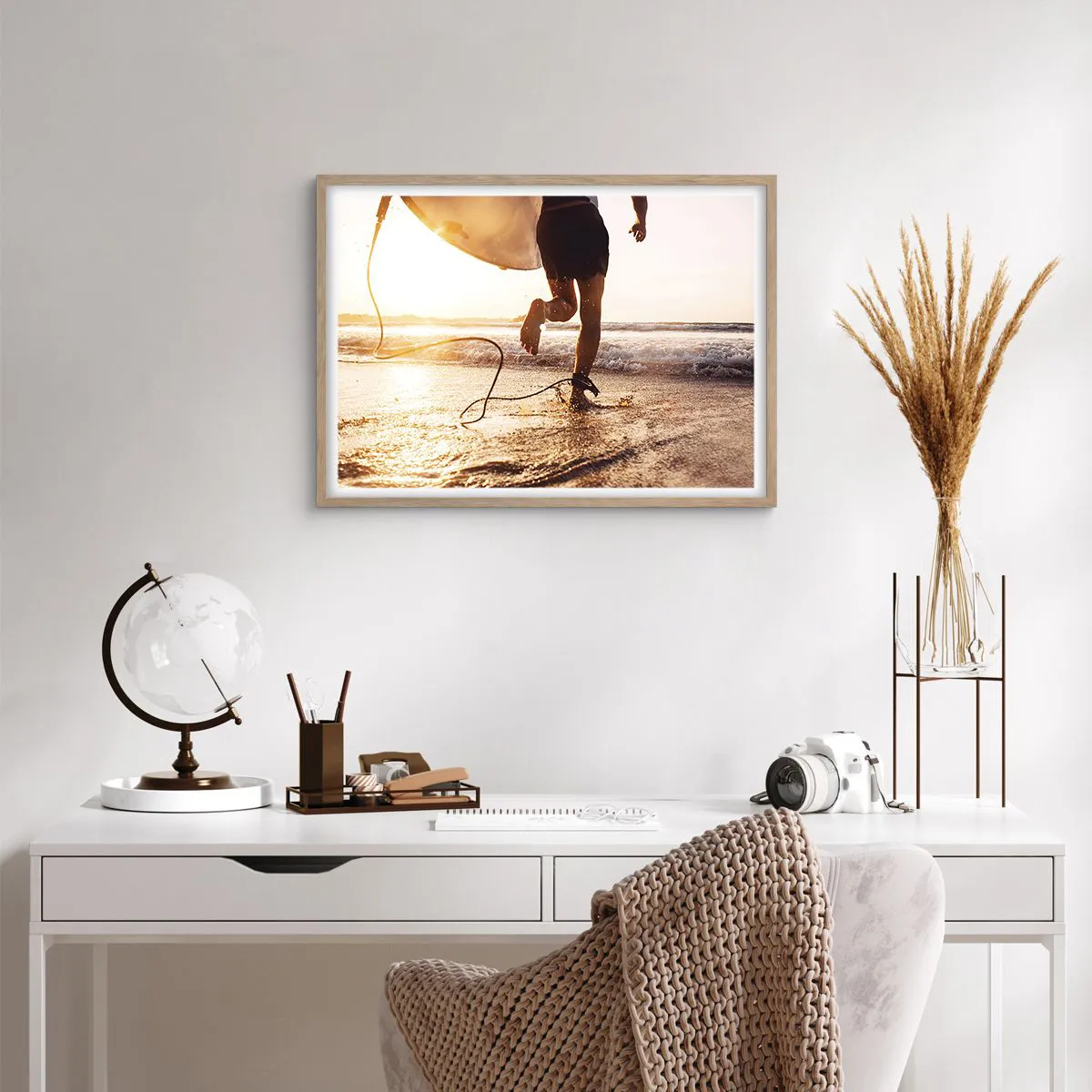 Plakat i ramme af lyst egetræ - For at møde bølgen - 70x50 cm