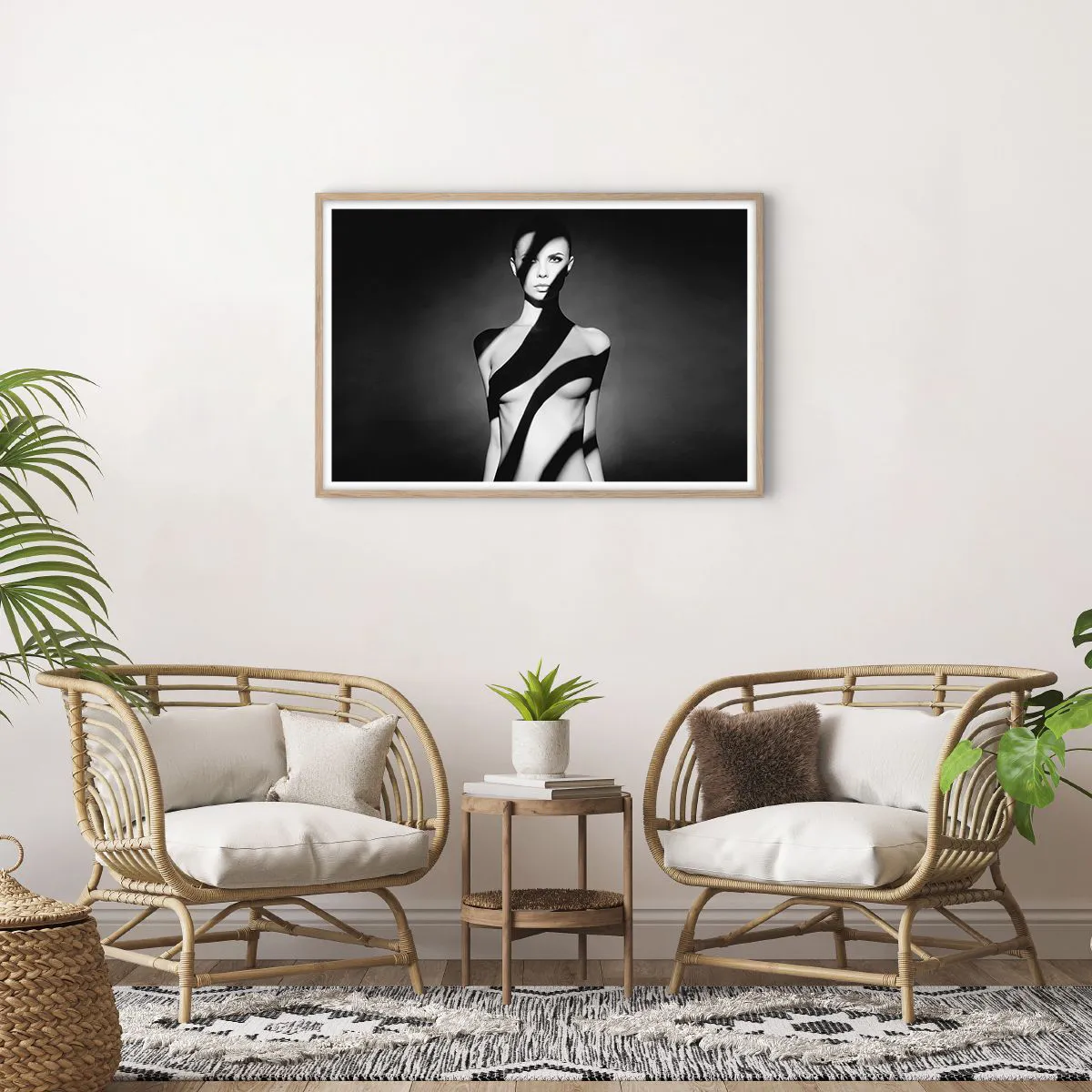 Plakat i ramme af lyst egetræ - I blænding og skygge - 91x61 cm