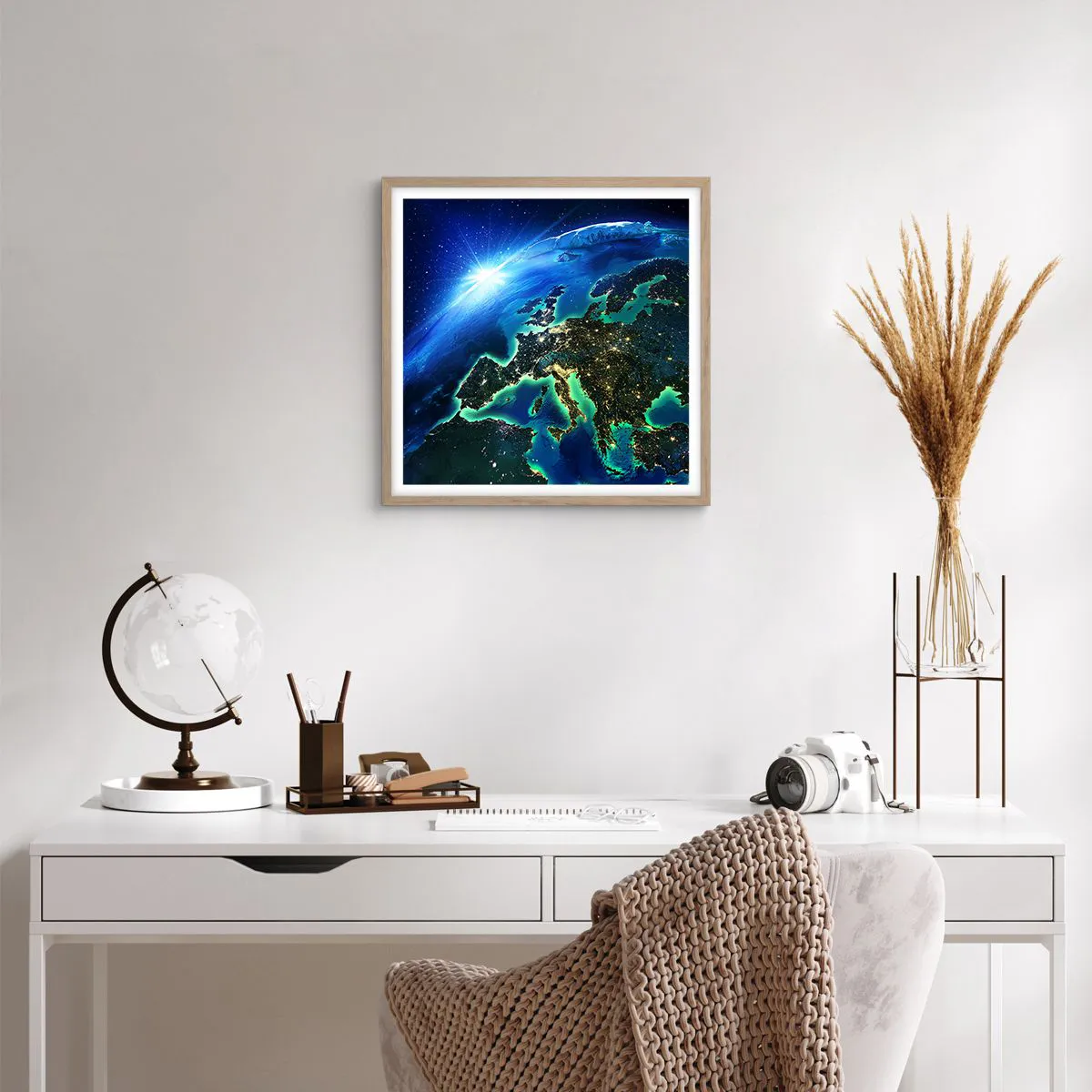 Poster în ramă de stejar deschis - O Europă scânteietoare - 40x40 cm