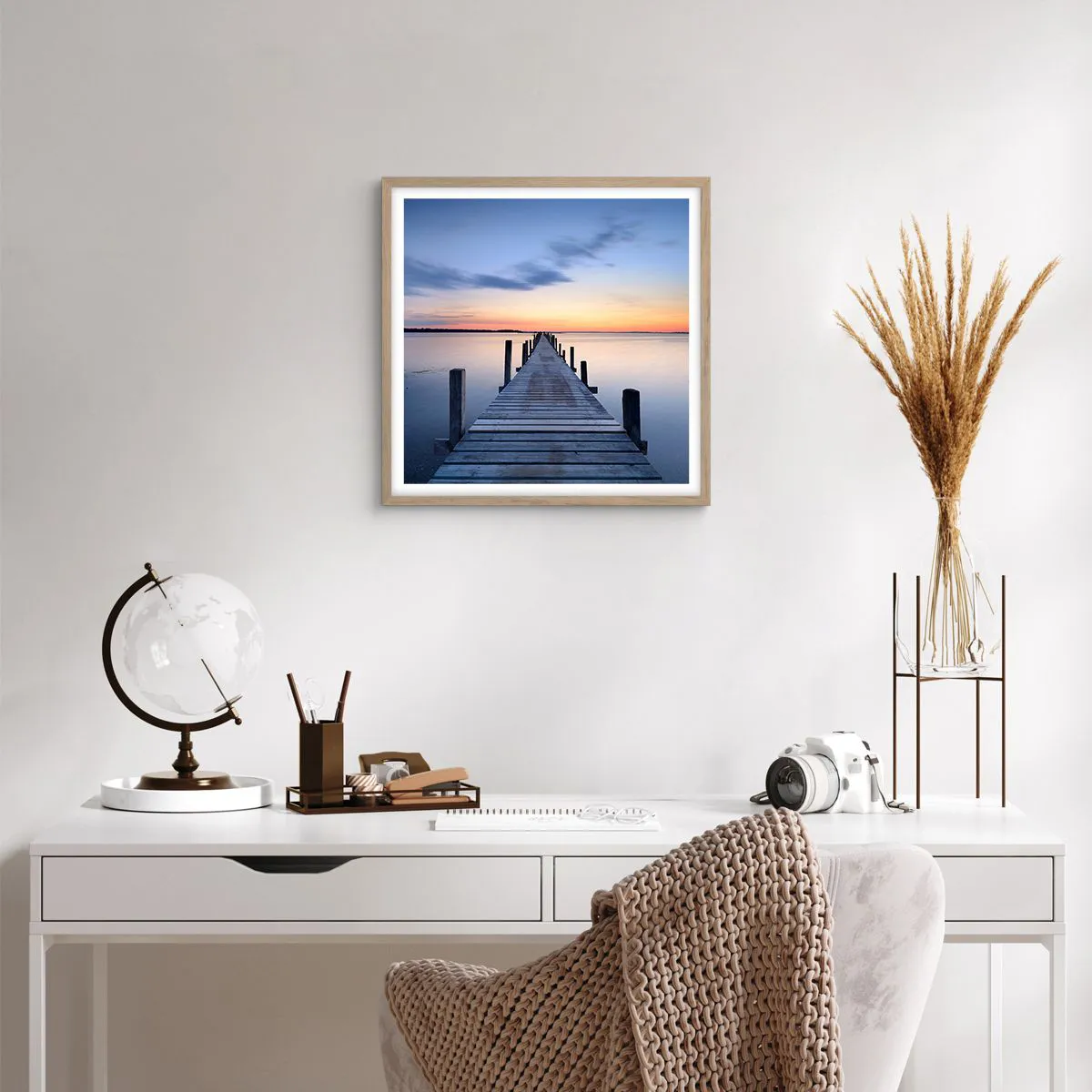 Póster en marco roble claro - La calma de un crepúsculo sereno - 50x50 cm