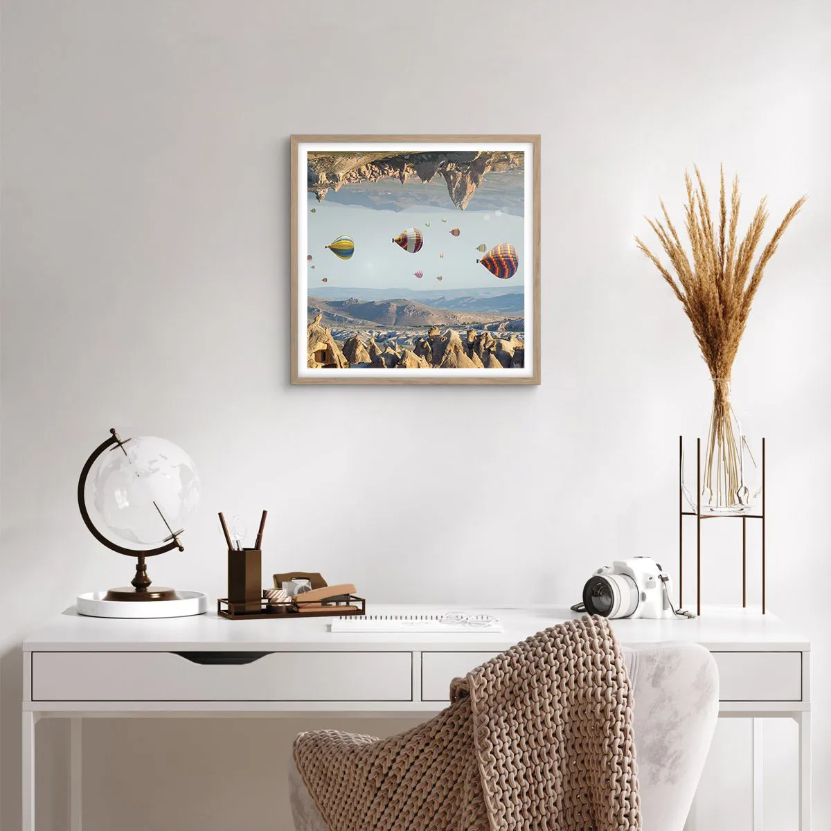 Affiche dans un chêne clair - Poster - Ici, tout est possible - 50x50 cm