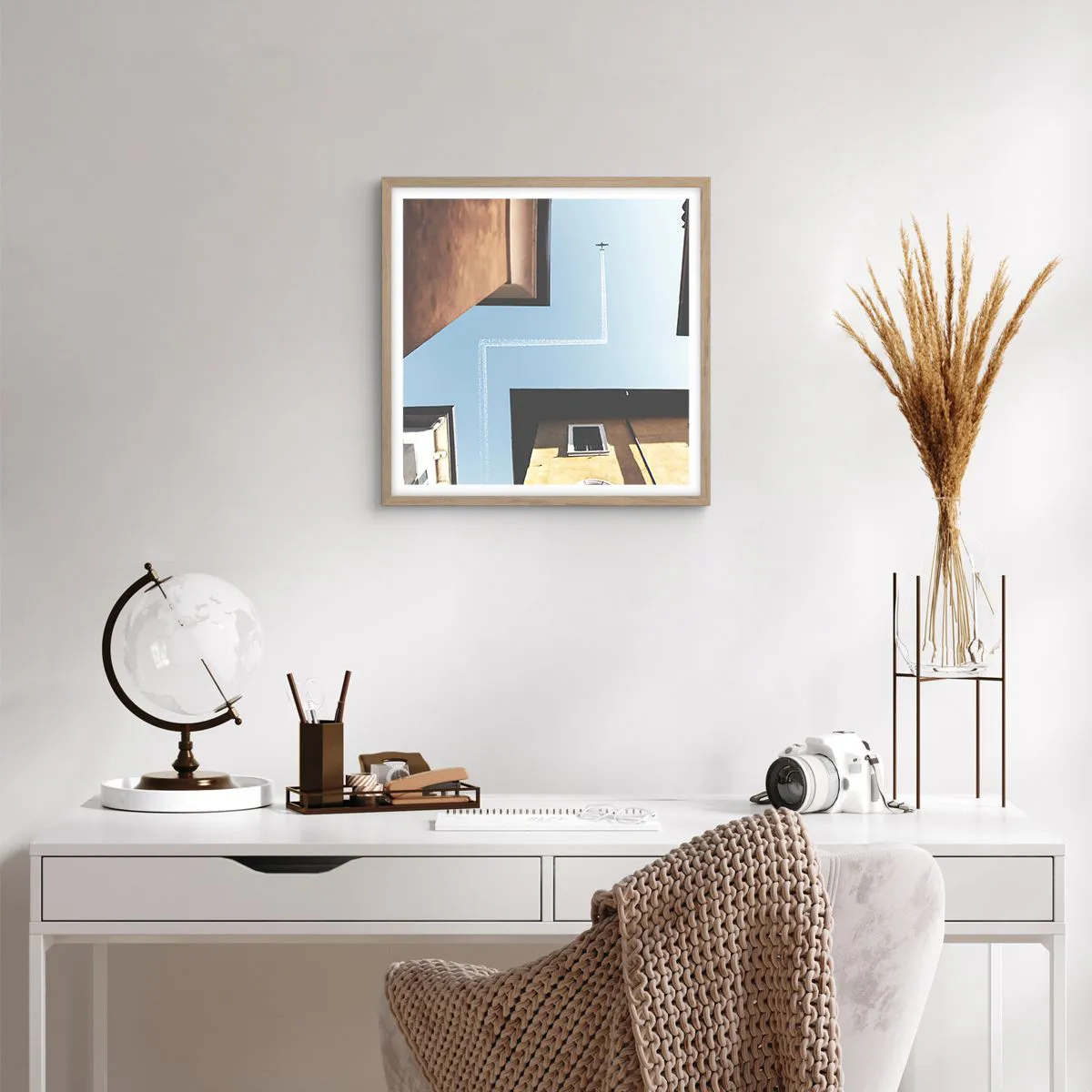 Affisch i ram av ljusek - Ovanför stadens labyrint - 50x50 cm