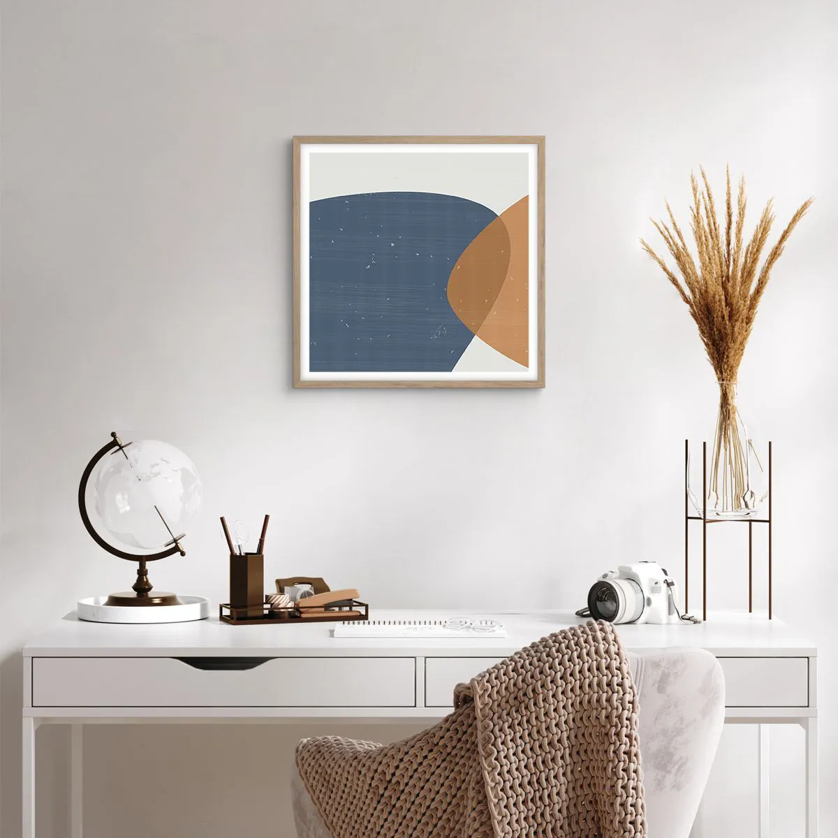 Een poster in een licht eiken lijst - Ovalen en invloeden - 50x50 cm