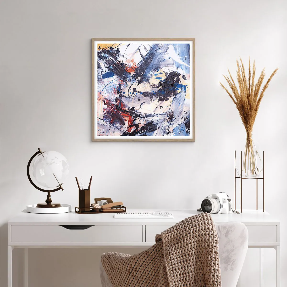 Plakat i ramme af lyst egetræ - Abstraktionens vanvittige dans - 60x60 cm