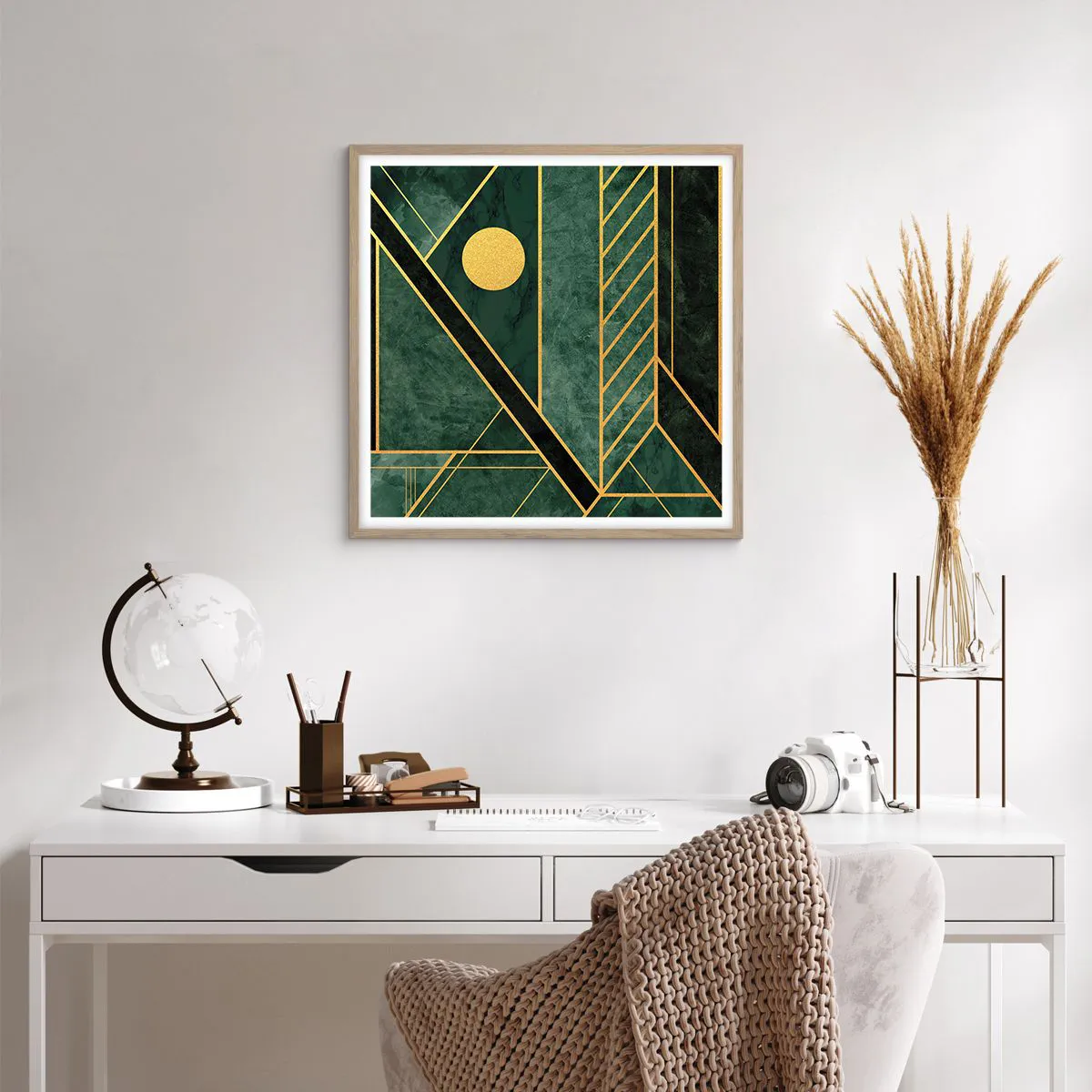 Een poster in een licht eiken lijst - Dynamiek van goud en azuur - 60x60 cm