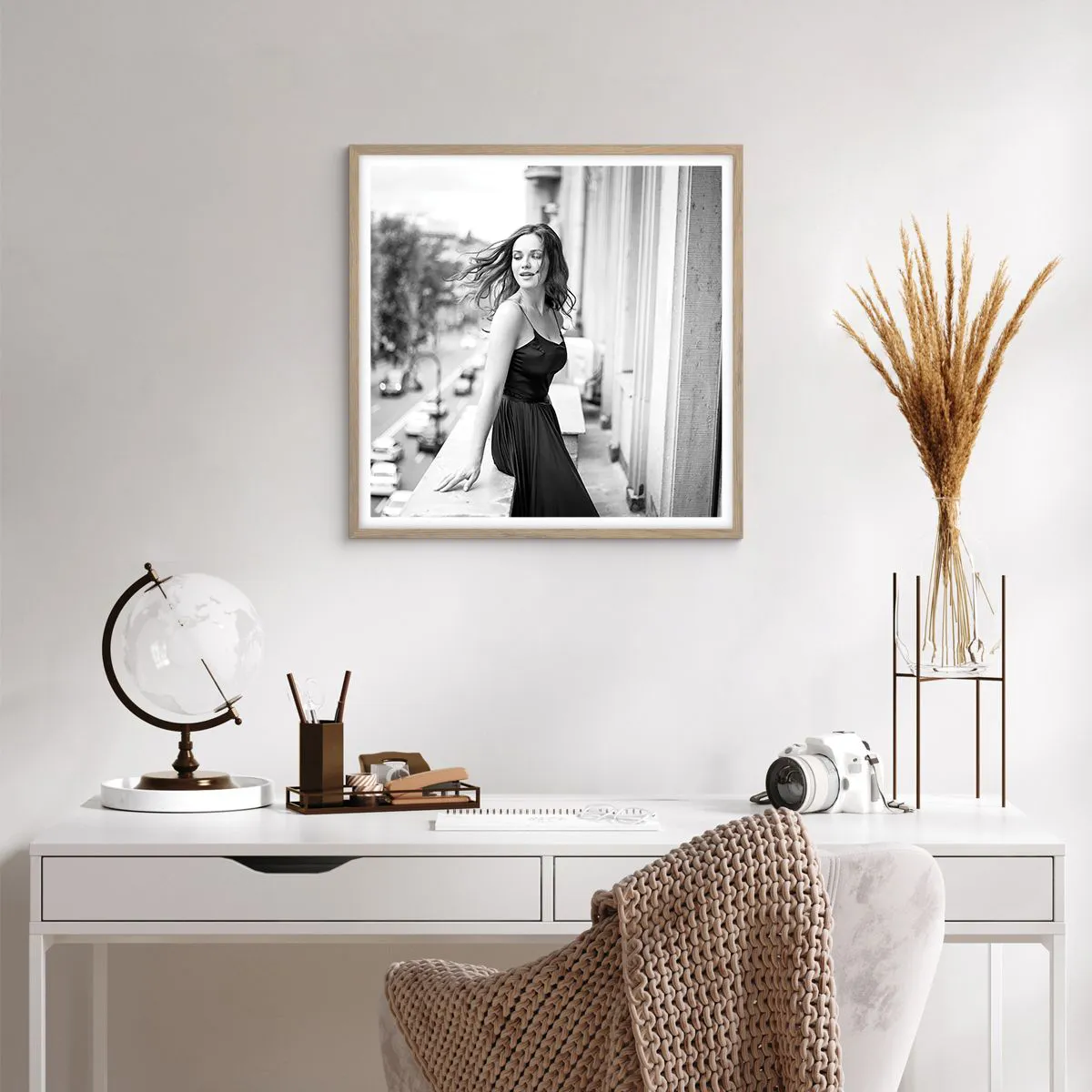 Poster in einem Rahmen aus heller Eiche - Bestimmt ein Pariser - 60x60 cm