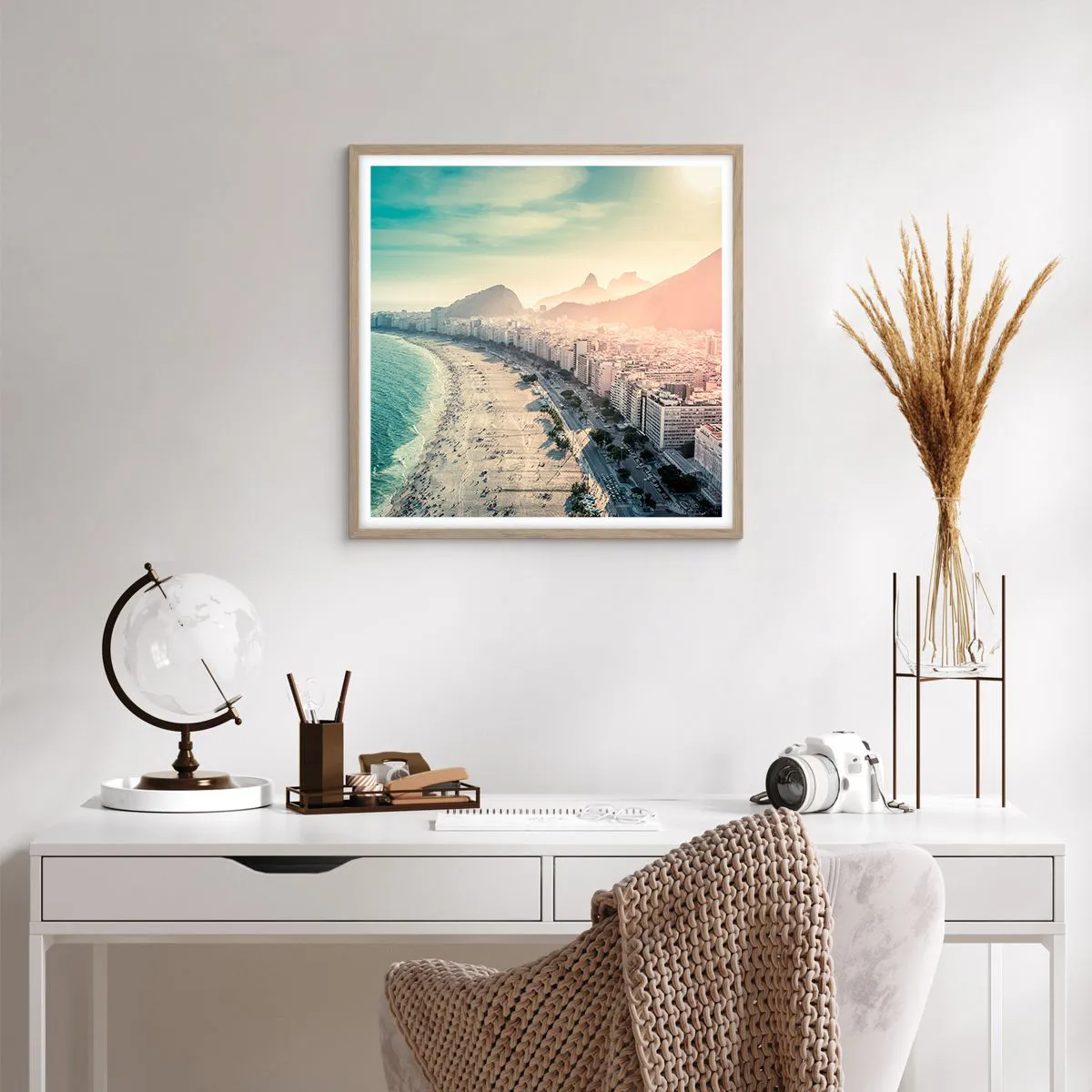 Affisch i ram av ljusek - Evig semester i Rio - 60x60 cm