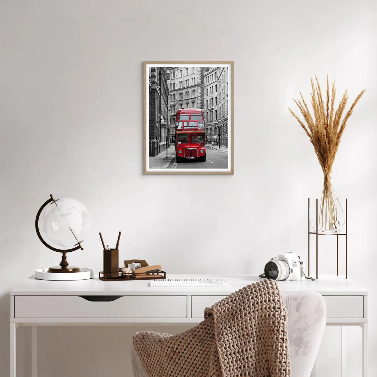 Poster in einem Rahmen aus heller Eiche - Der Alltag muss nicht grau sein - 40x50 cm