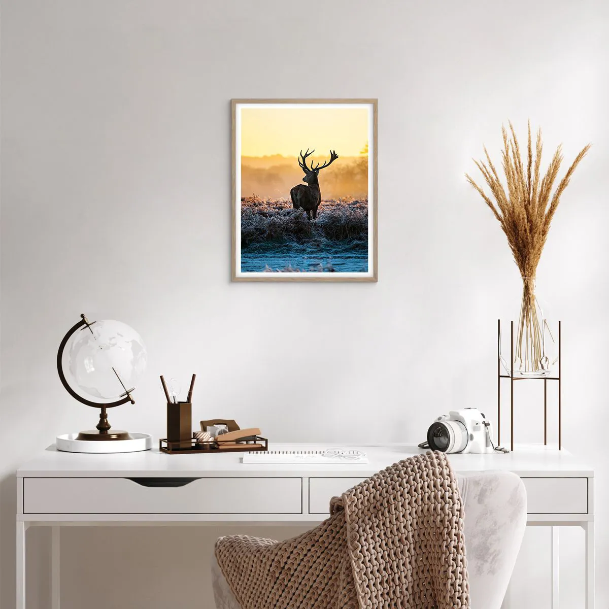 Poster in light oak frame - Crowned in Its Kingdom - 40x50 cm