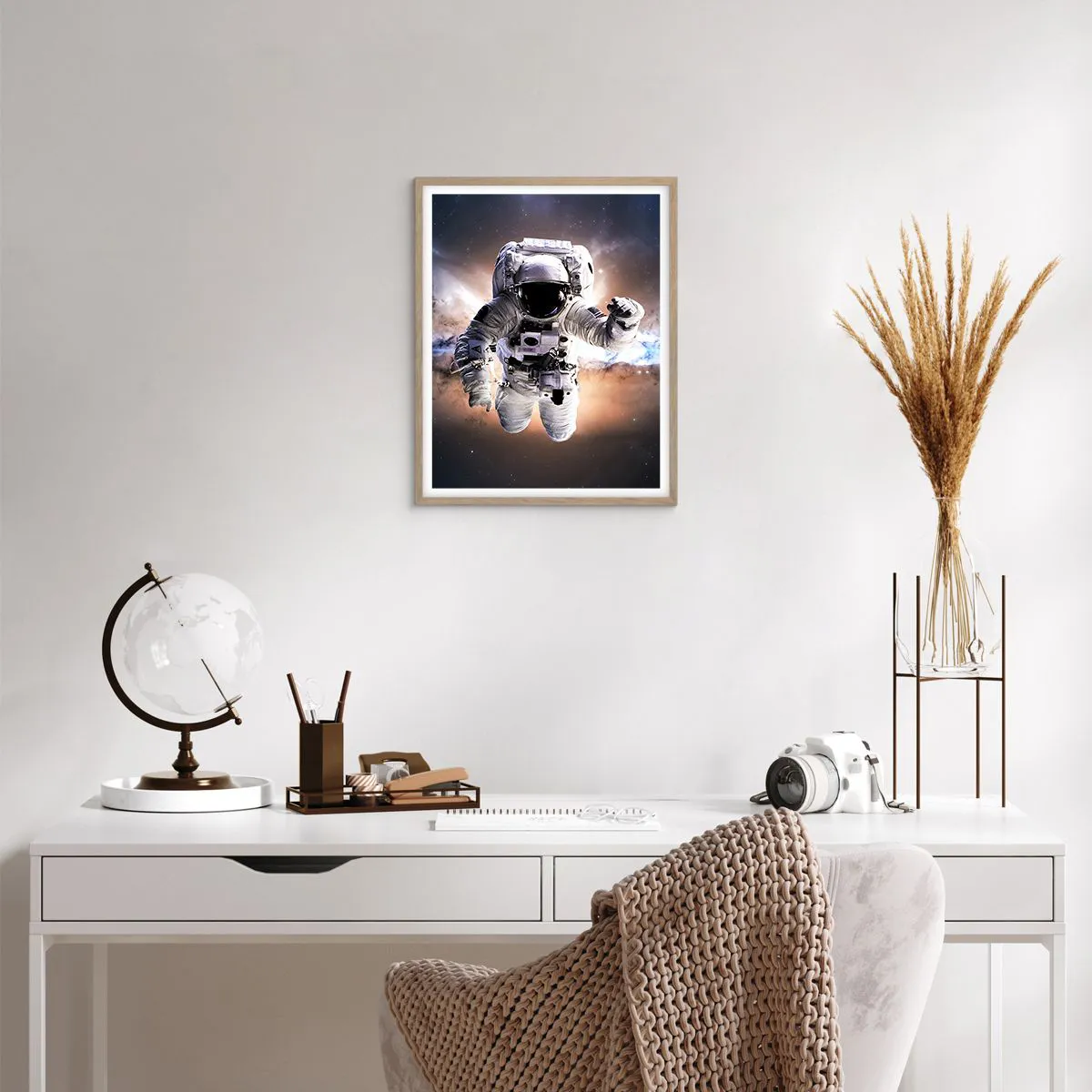 Poster in cornice rovere chiaro - Saluti dal cosmo - 40x50 cm