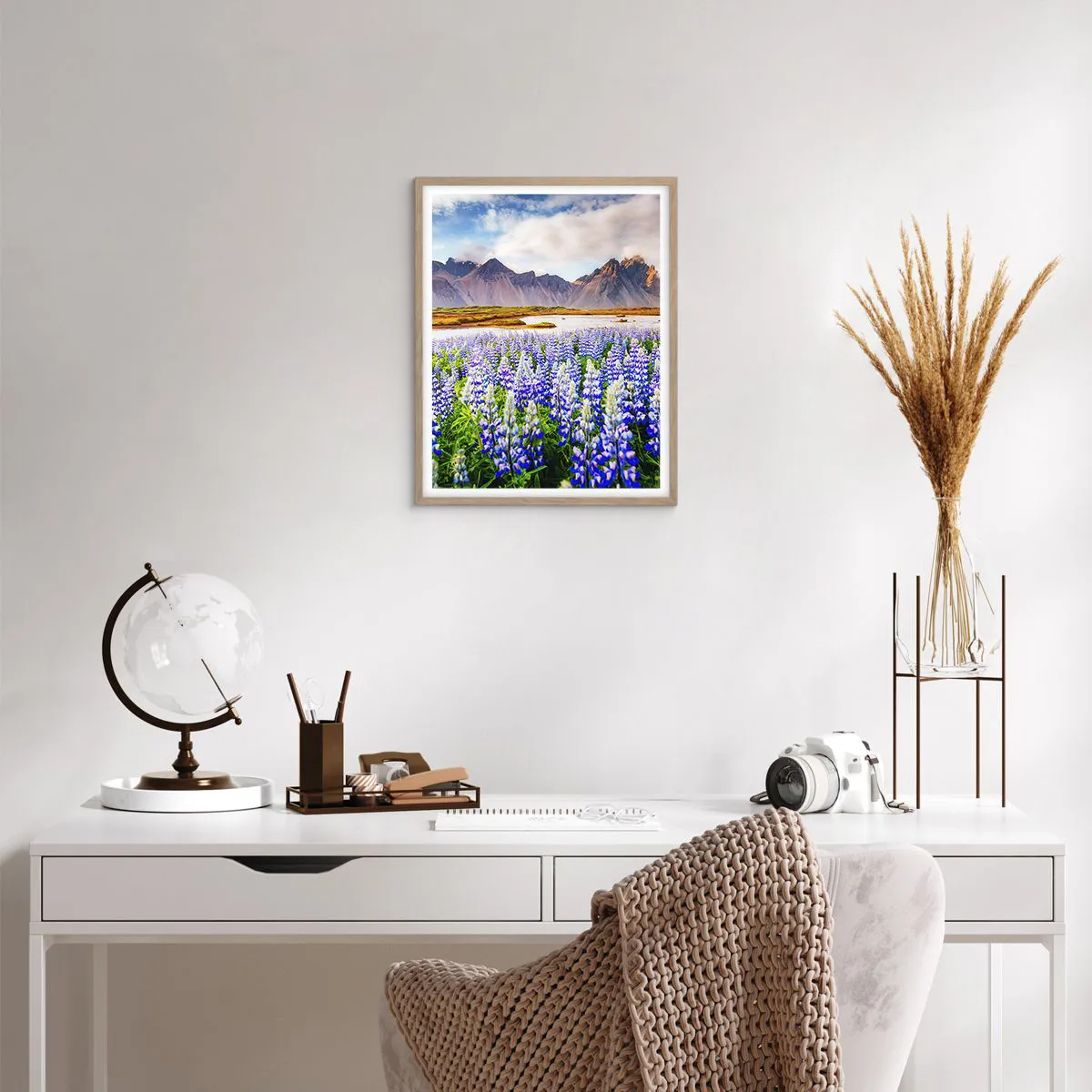 Plagát v ráme zo svetlého duba - Sila a prísnosť vedľa miernosti - 40x50 cm