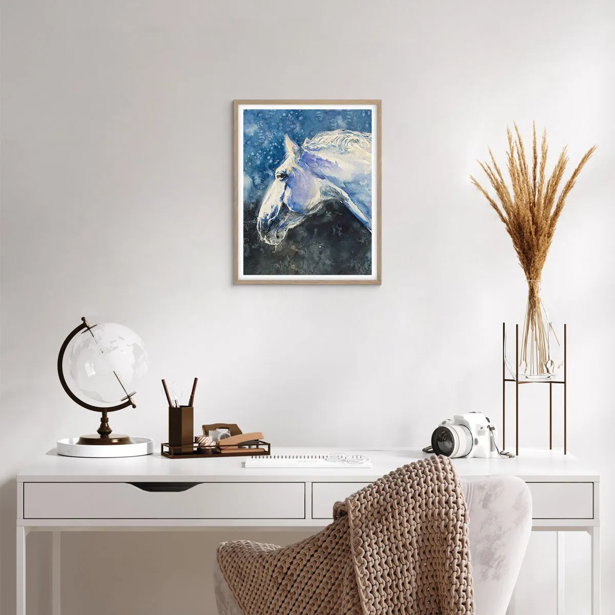 Póster en marco roble claro - Retrato en un resplandor azul - 40x50 cm