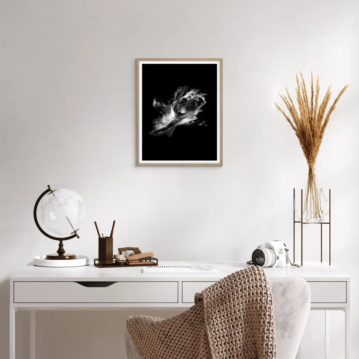 Poster in einem Rahmen aus heller Eiche - Im Flug hängen geblieben - 40x50 cm