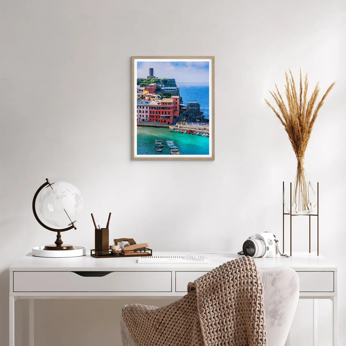 Poszter világos tölgy keretben - Varázslatos mediterrán város - 40x50 cm