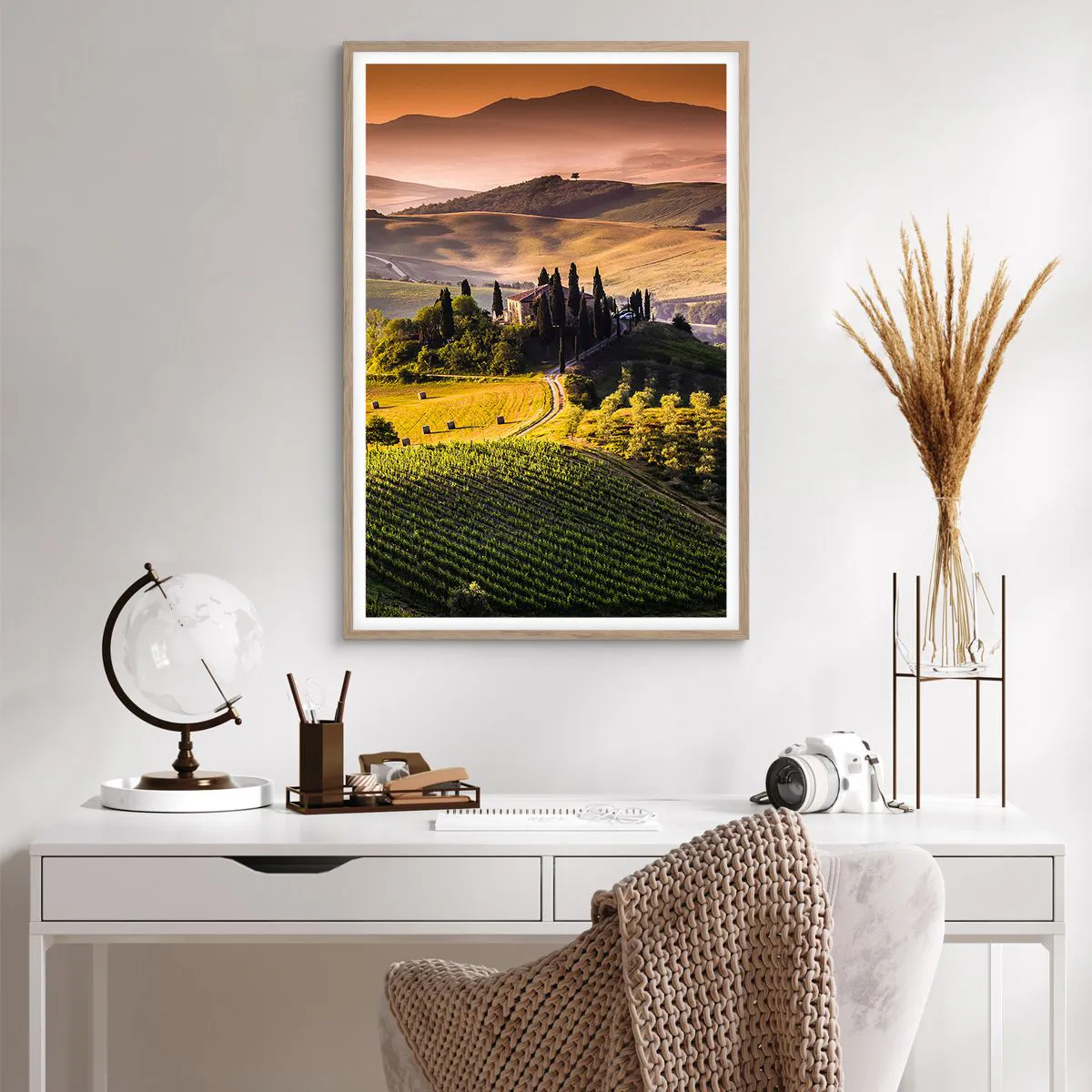 Plakat i ramme af lyst egetræ - Arcadia - Det toscanske landskab - 61x91 cm