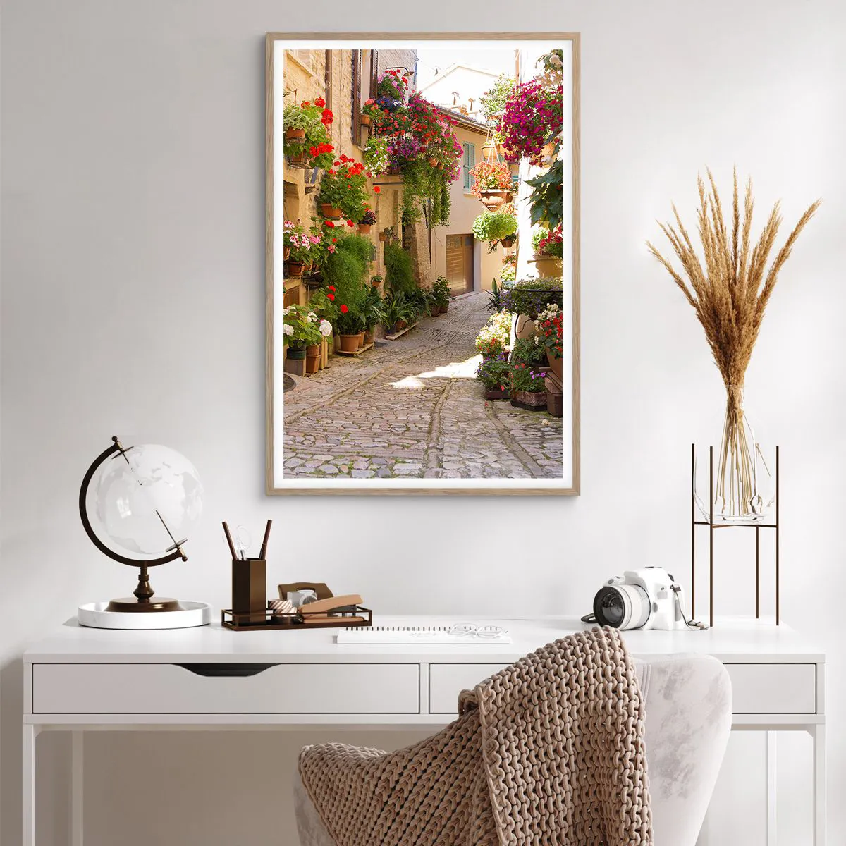 Póster en marco roble claro - En un torrente de flores - 61x91 cm