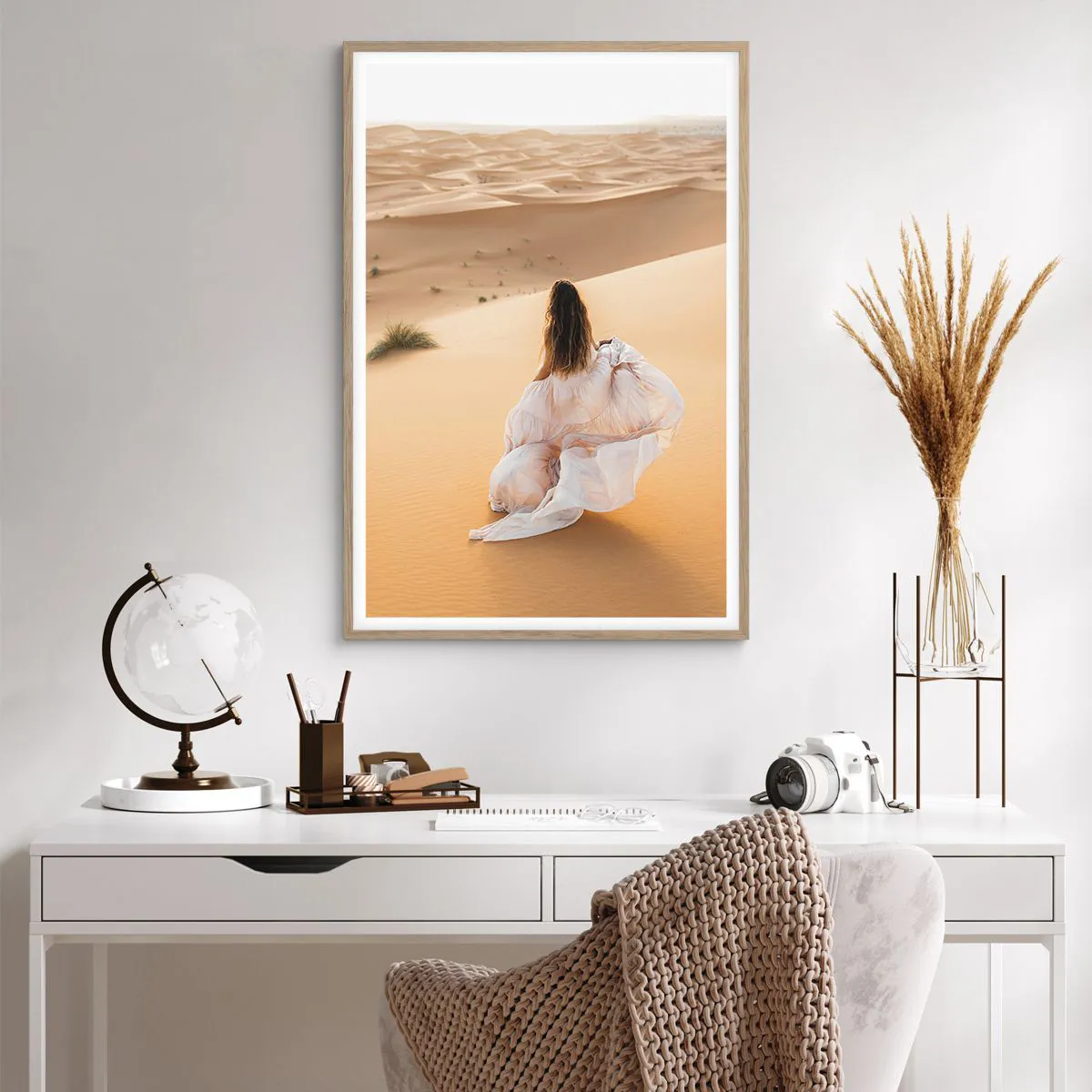 Een poster in een licht eiken lijst - Ontsnap naar vrijheid - 61x91 cm