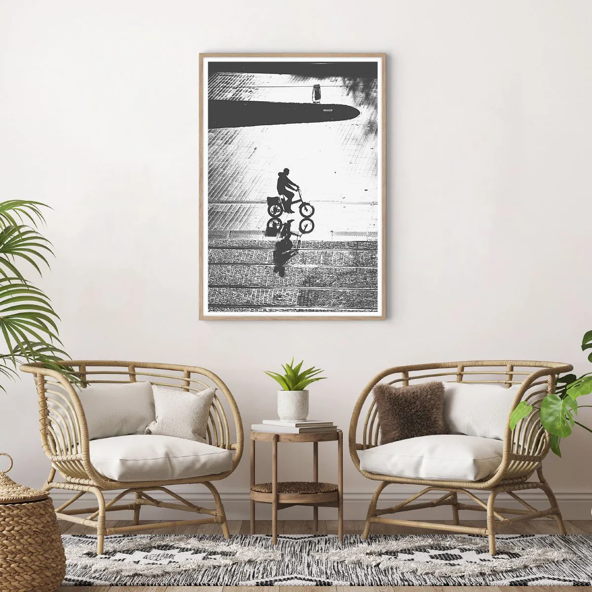 Plakat i ramme af lyst egetræ - Fremad, gennem byen - 70x100 cm