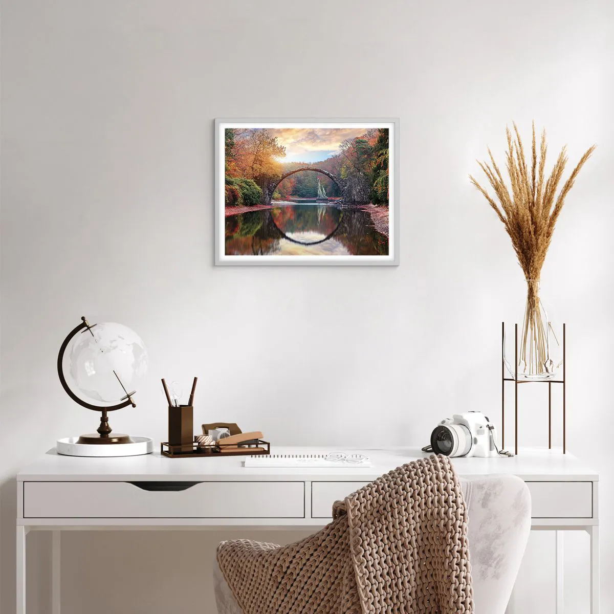 Poster in einem weißen Rahmen - Auf der anderen Seite des Spiegels - 50x40 cm