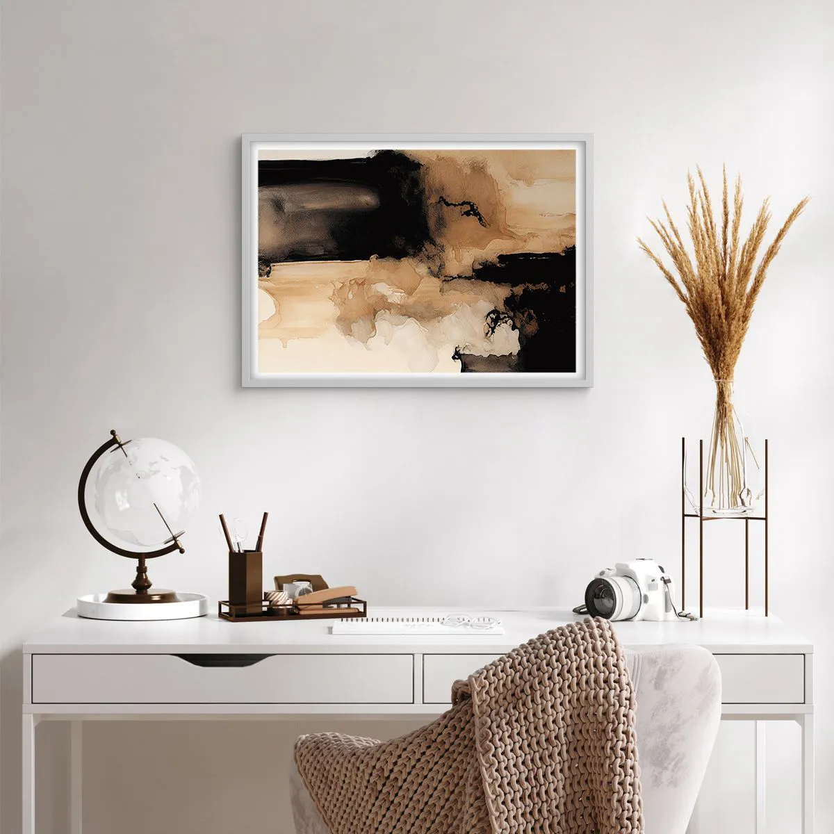 Plakat i hvid ramme - En spændende abstraktion - 70x50 cm